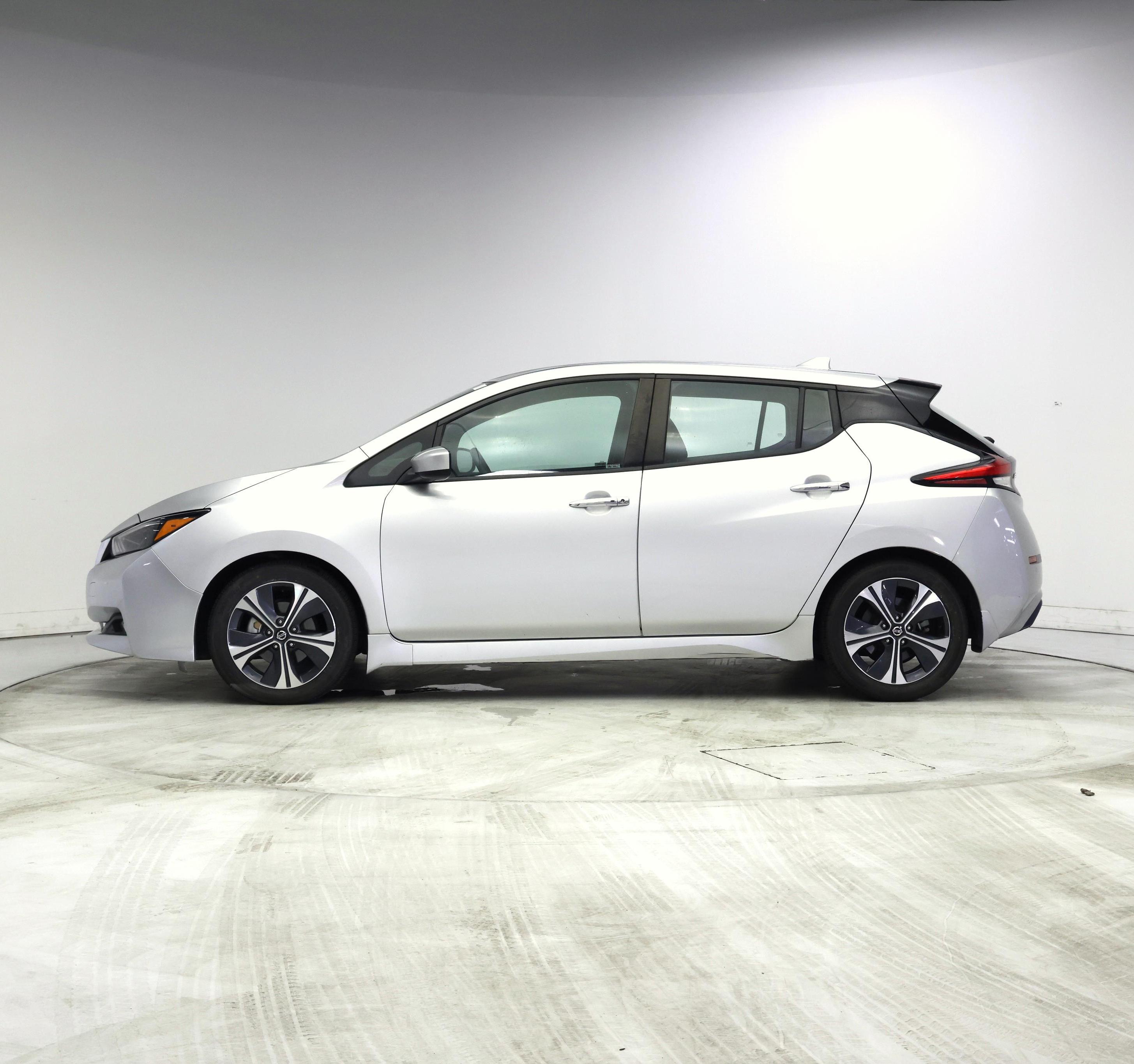 Thumbnail: 2020 Nissan Leaf - 3