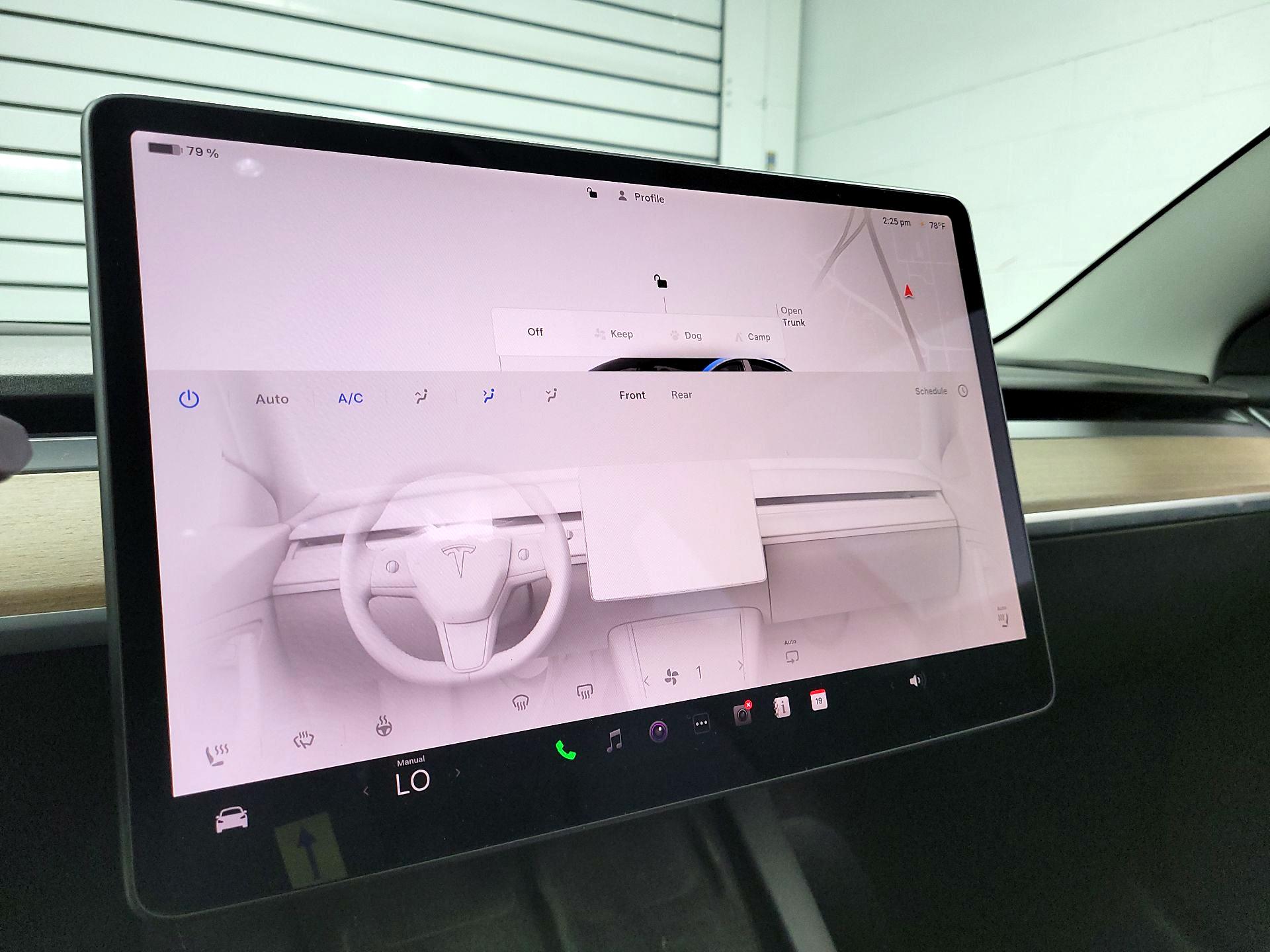 Thumbnail: 2022 Tesla Model 3 - 14