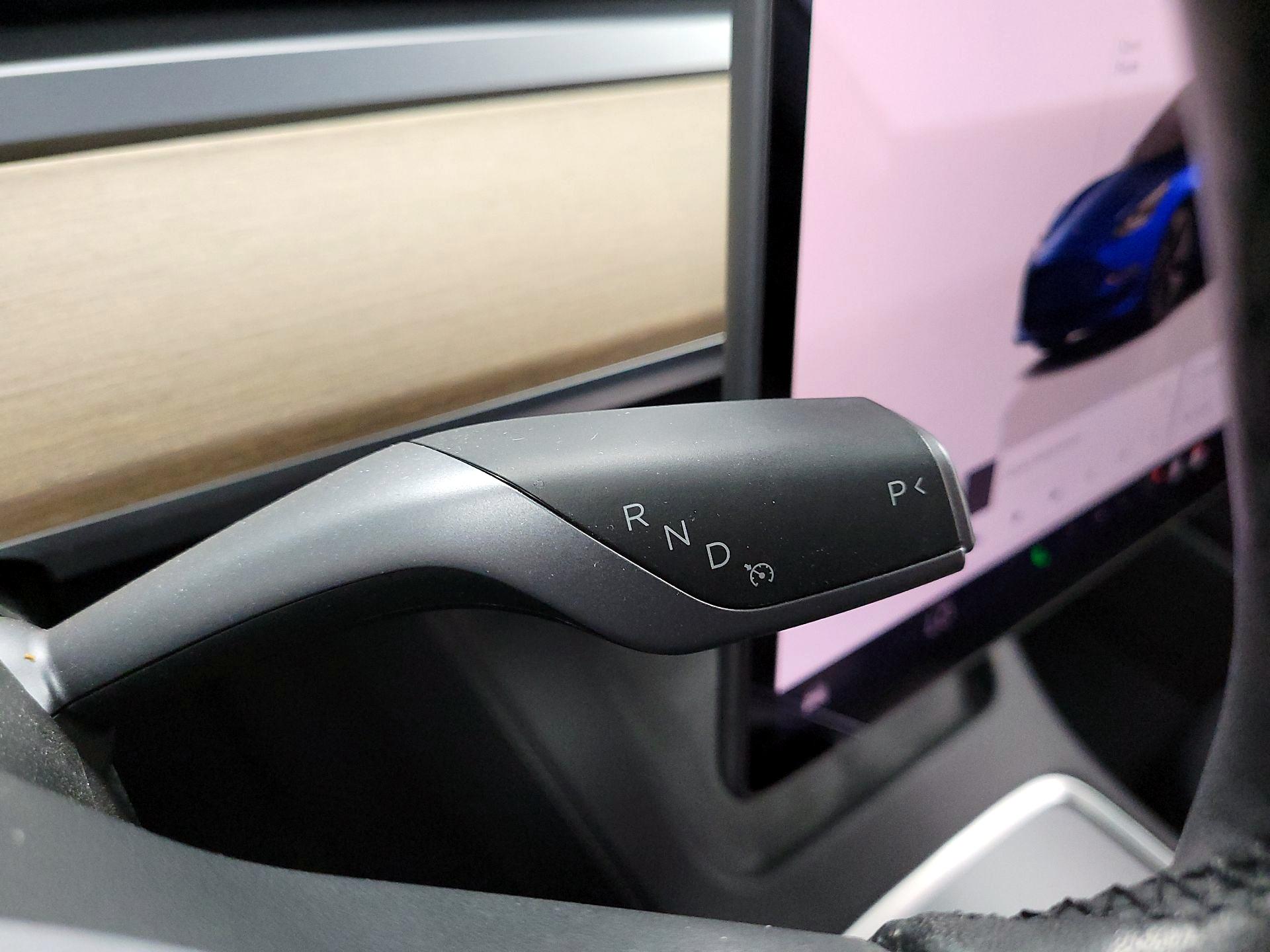 Thumbnail: 2022 Tesla Model 3 - 15