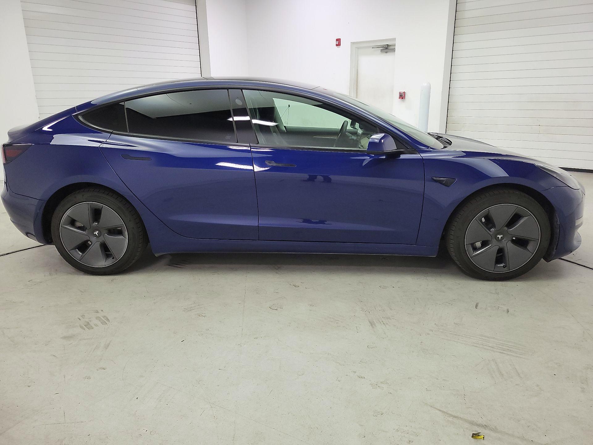 Thumbnail: 2022 Tesla Model 3 - 4