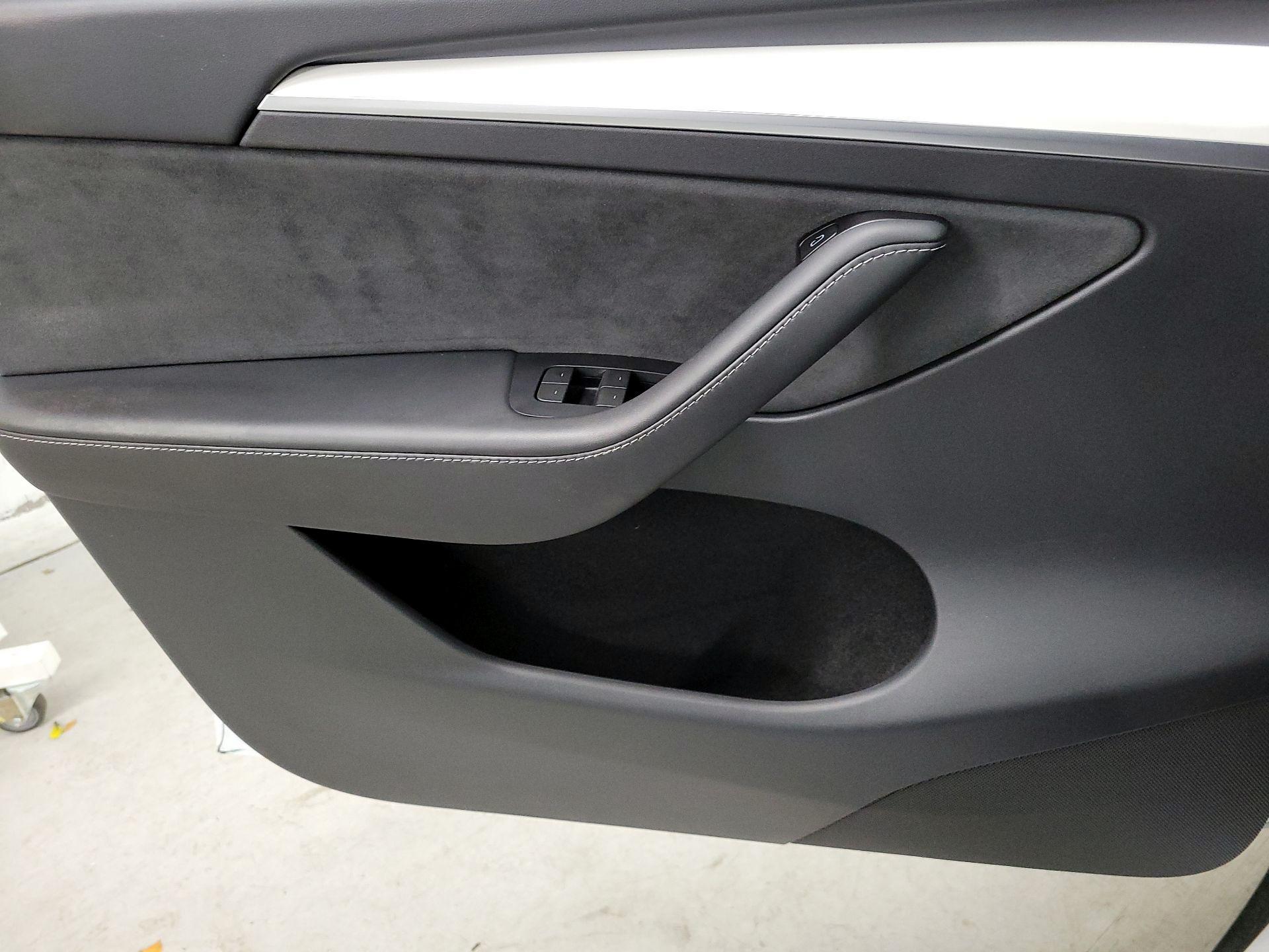 Thumbnail: 2024 Tesla Model Y - 10