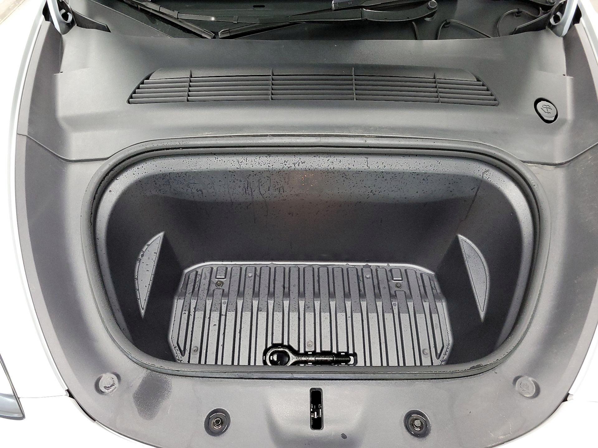 Thumbnail: 2024 Tesla Model Y - 17