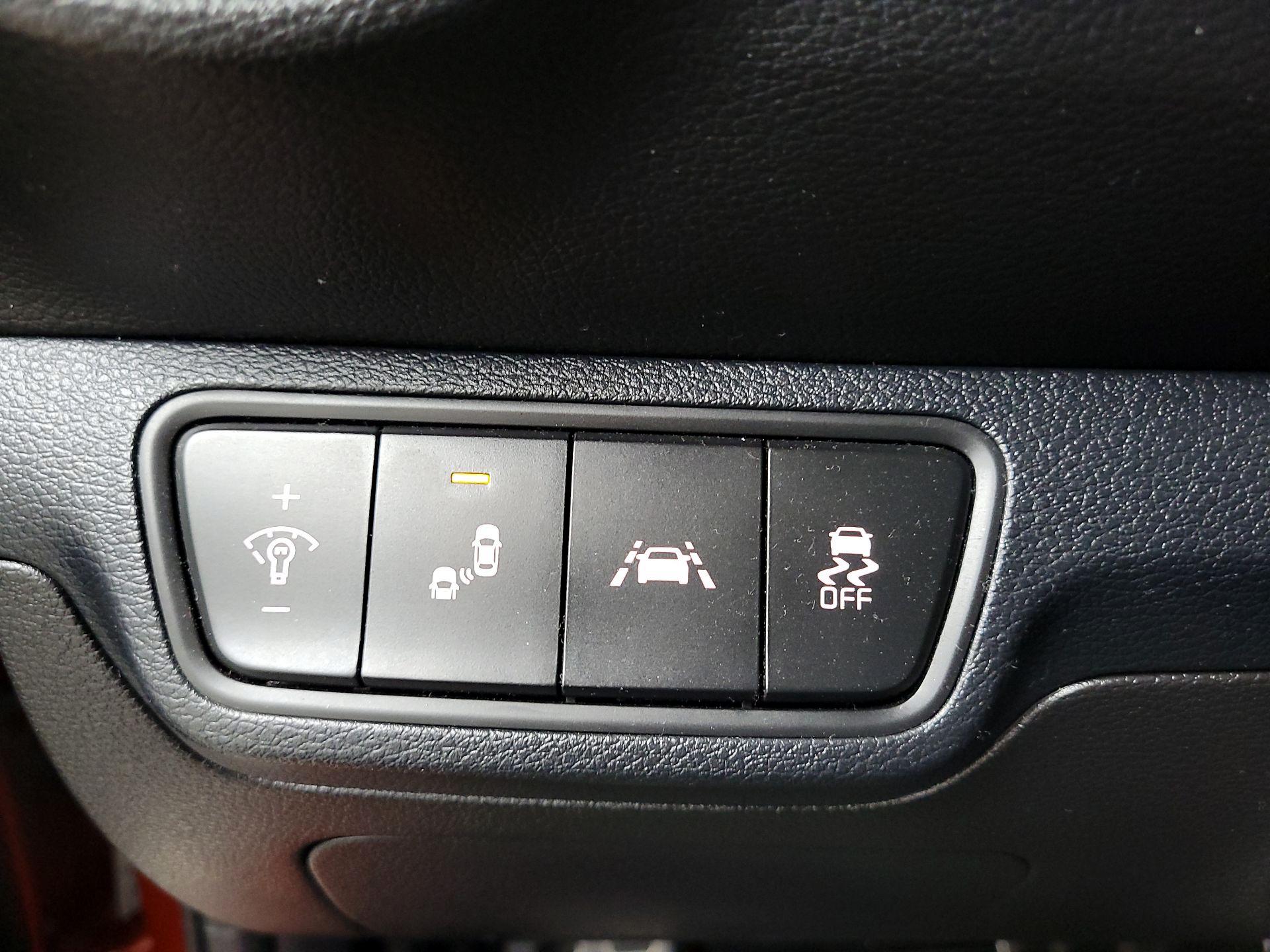 Thumbnail: 2021 Kia Forte - 13