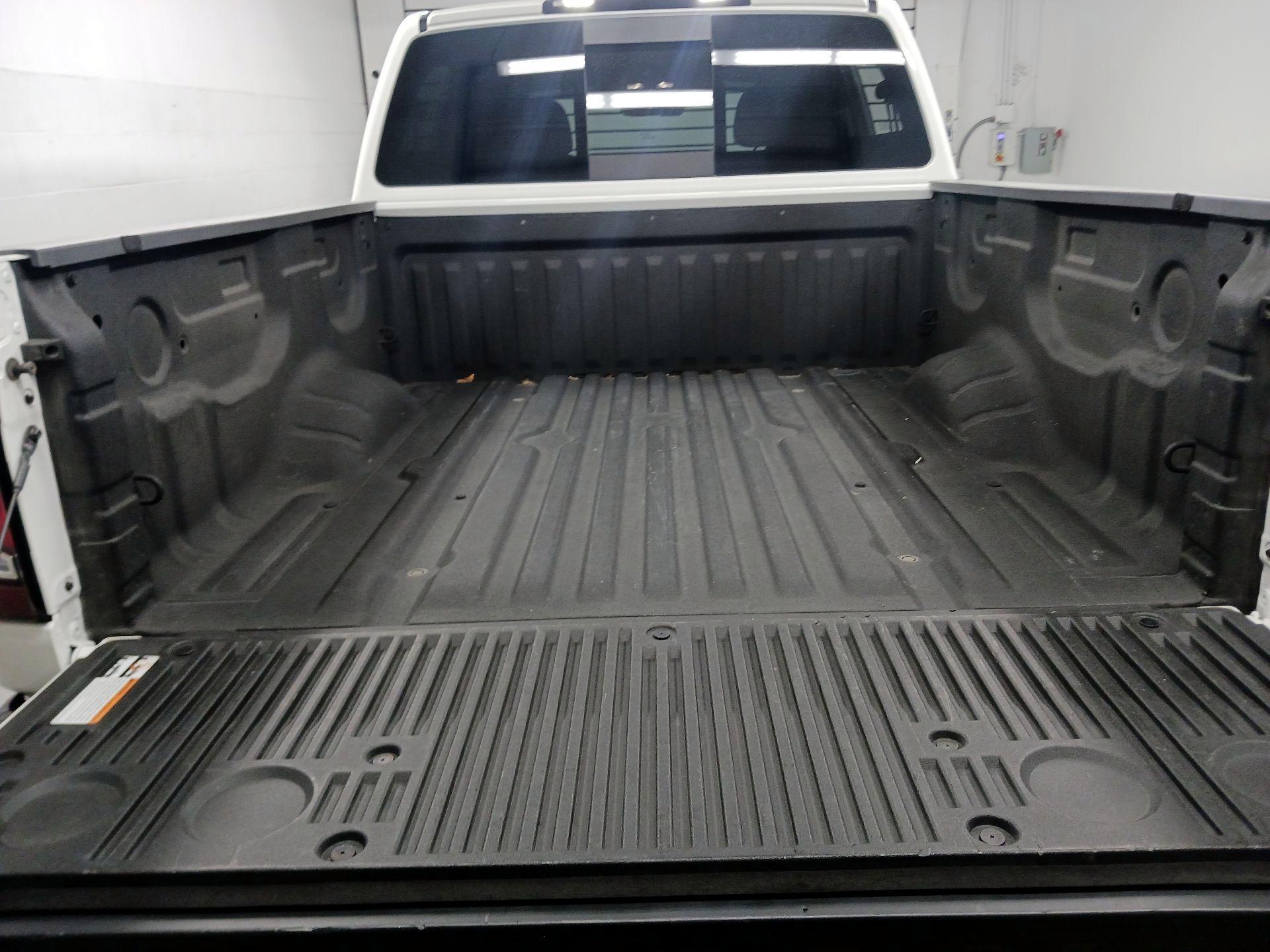 Thumbnail: 2024 Nissan Titan - 19