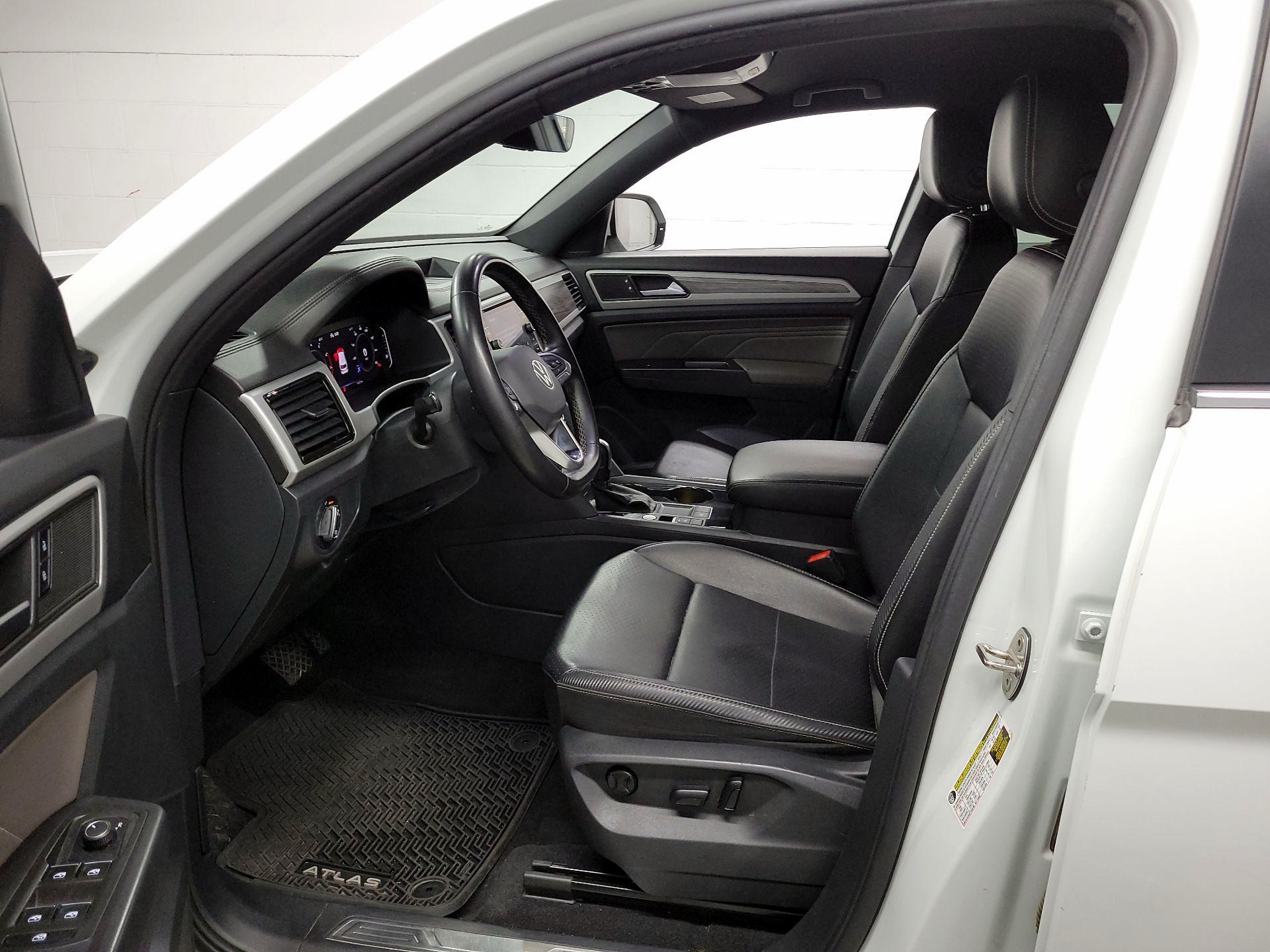 Thumbnail: 2022 Volkswagen Atlas - 11