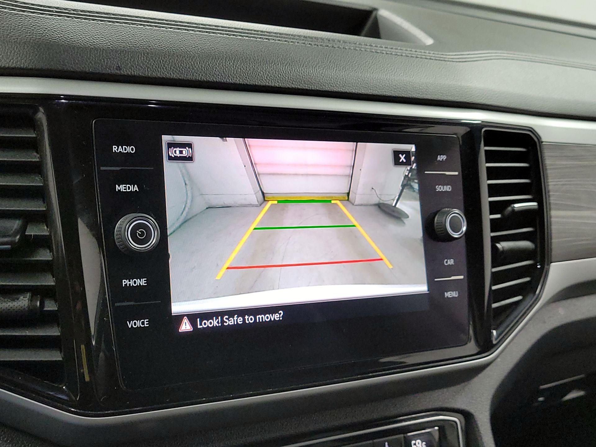 Thumbnail: 2022 Volkswagen Atlas - 14