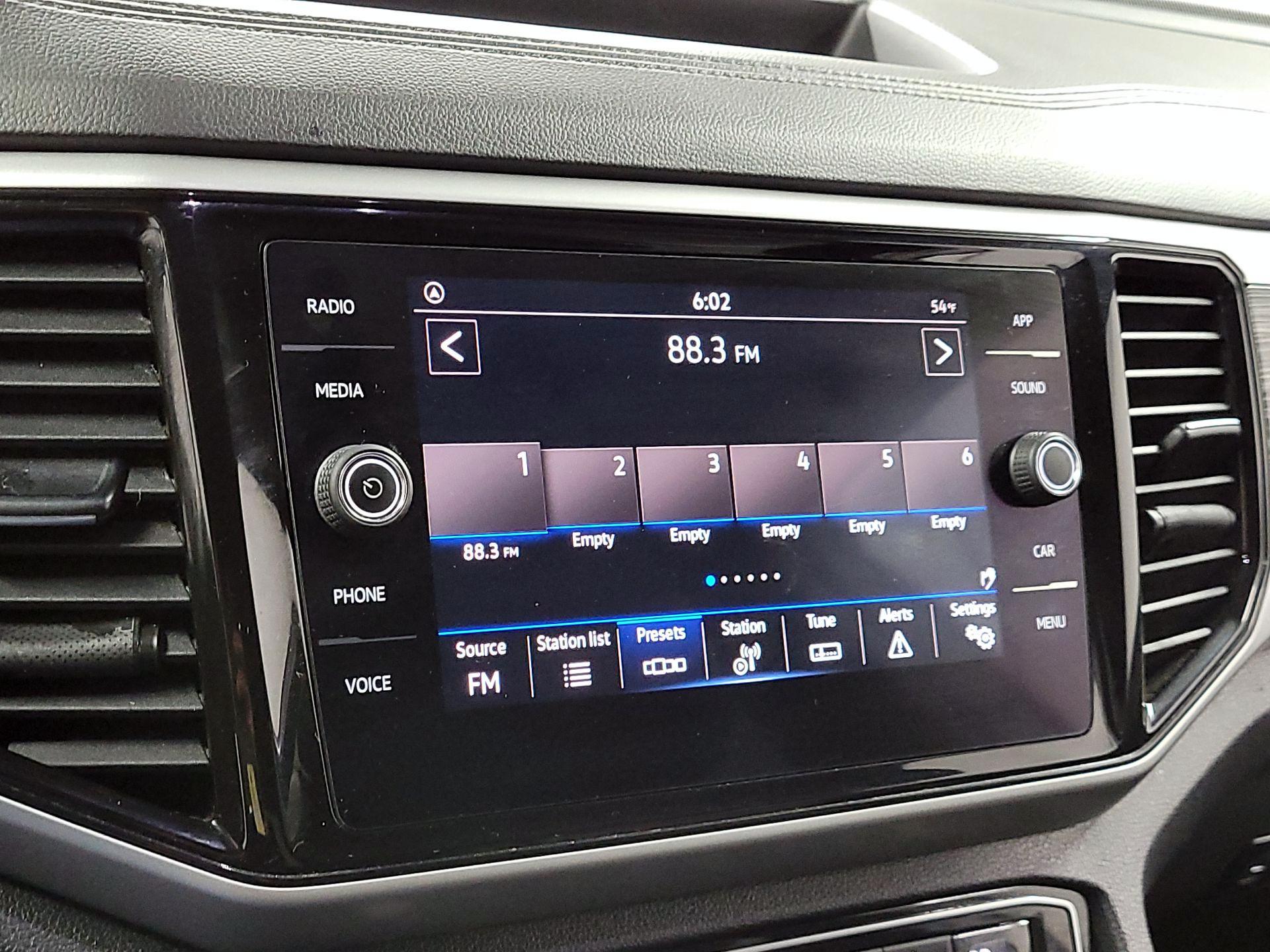 Thumbnail: 2022 Volkswagen Atlas - 15