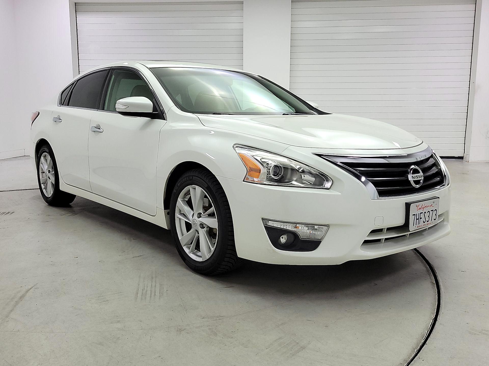 Thumbnail: 2015 Nissan Altima - 1