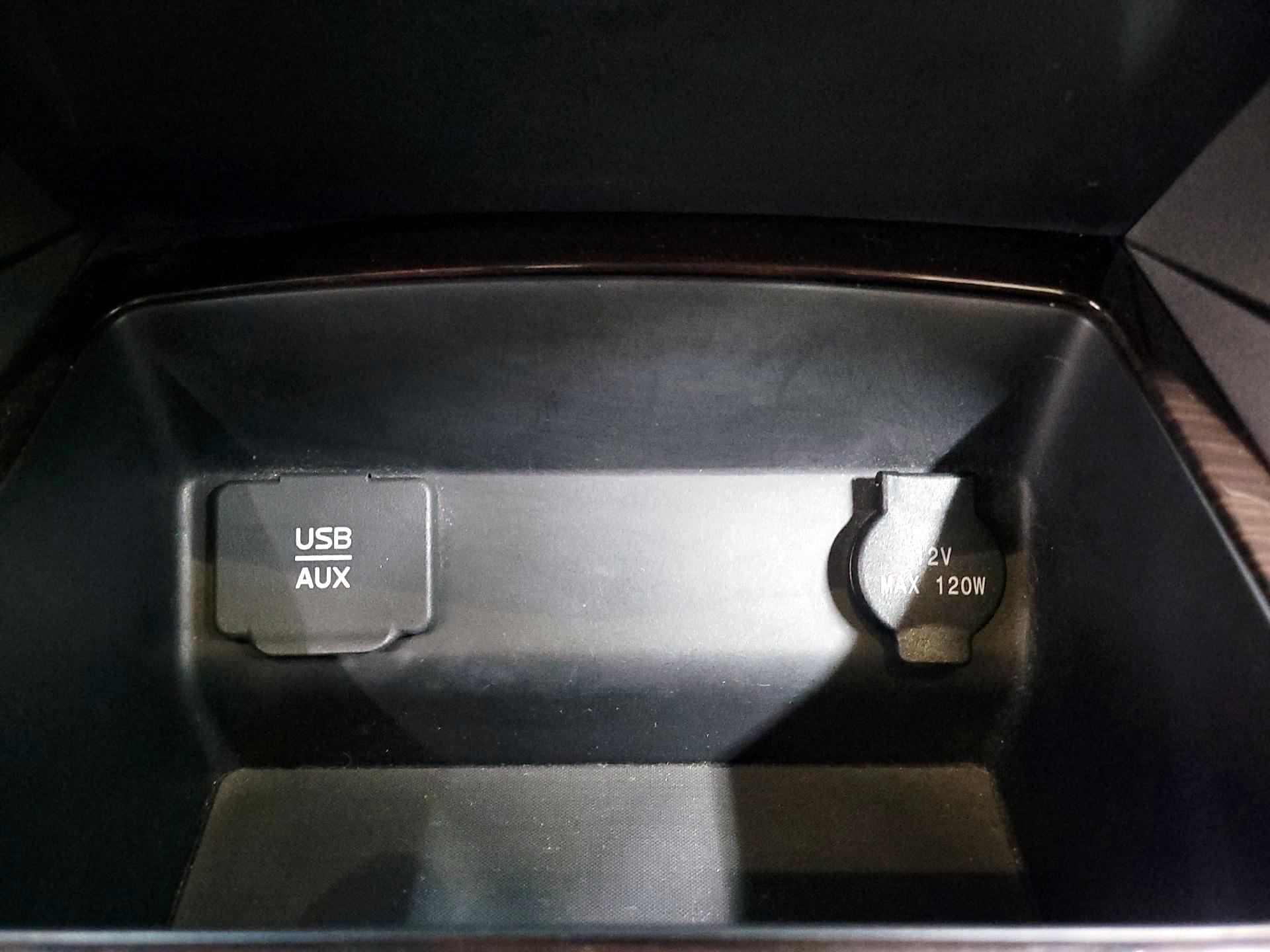 Thumbnail: 2015 Nissan Altima - 17