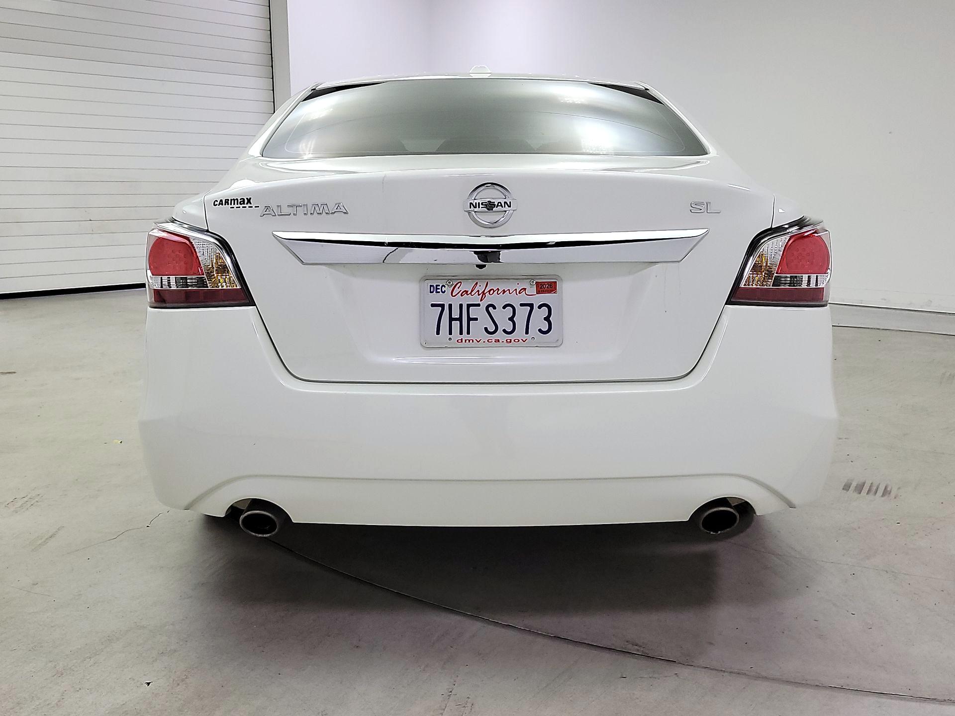 Thumbnail: 2015 Nissan Altima - 6