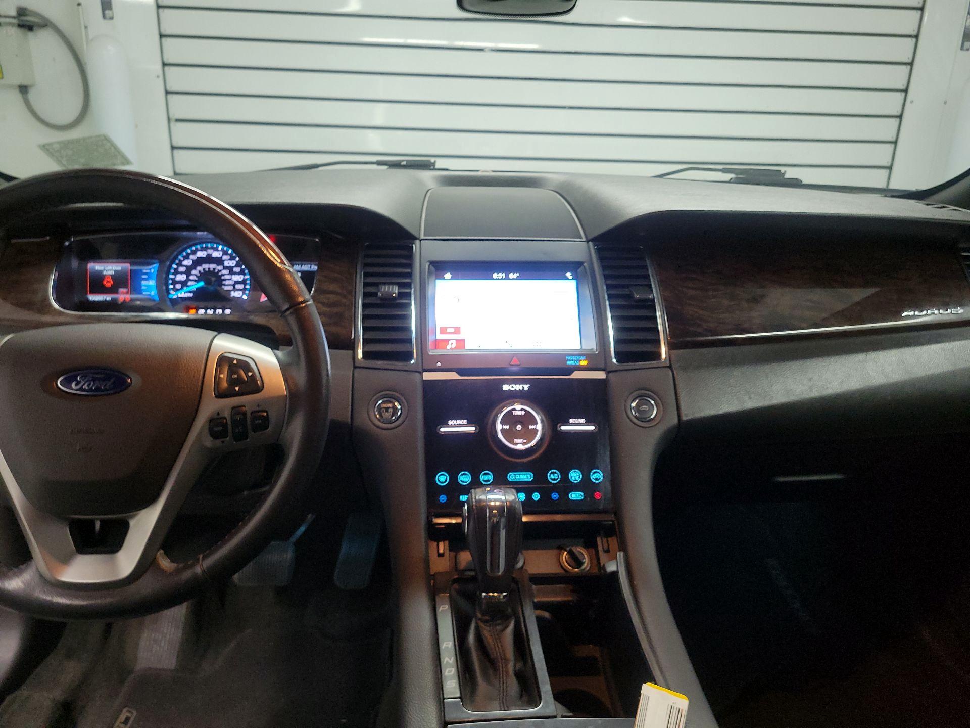 Thumbnail: 2017 Ford Taurus - 9