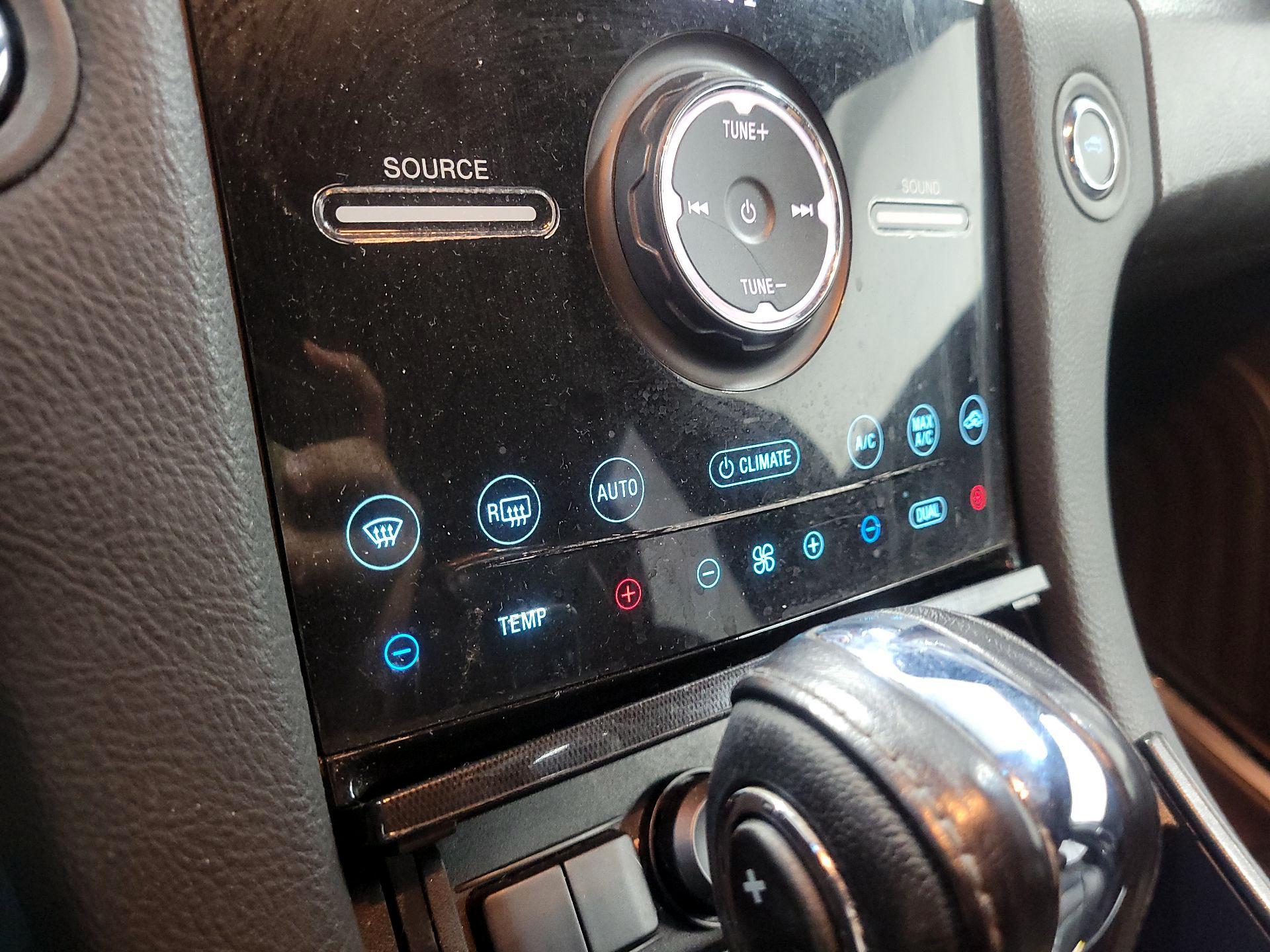 Thumbnail: 2017 Ford Taurus - 16