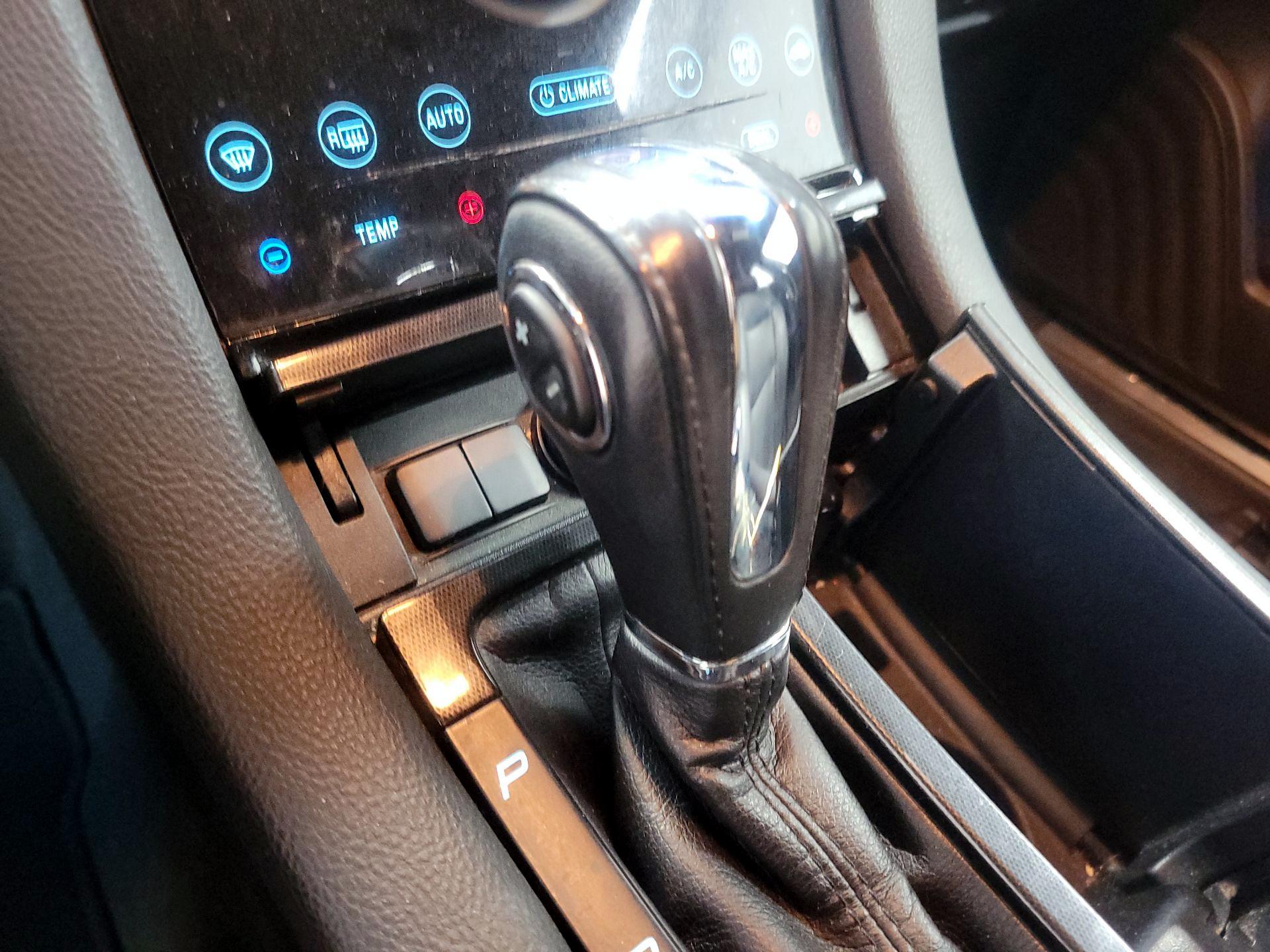 Thumbnail: 2017 Ford Taurus - 17