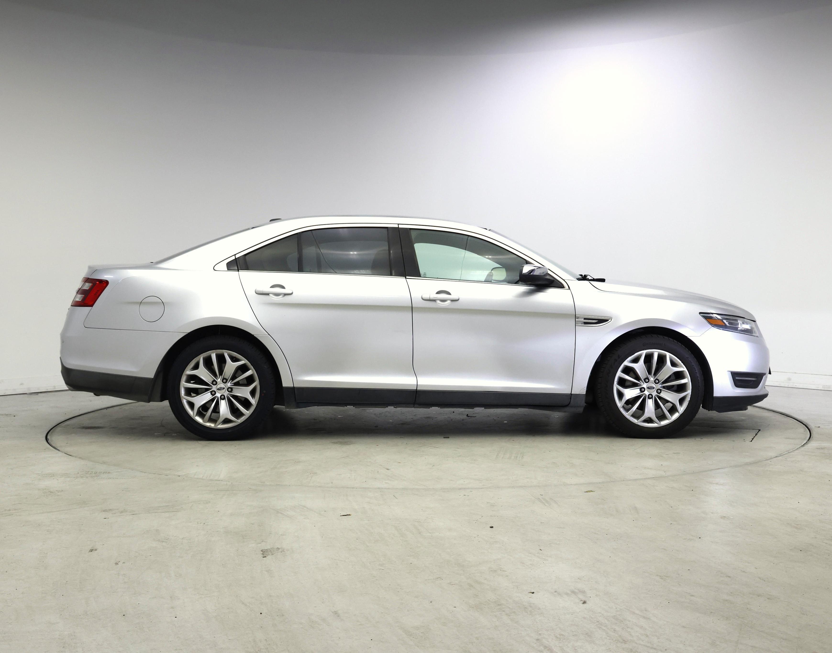 Thumbnail: 2017 Ford Taurus - 7