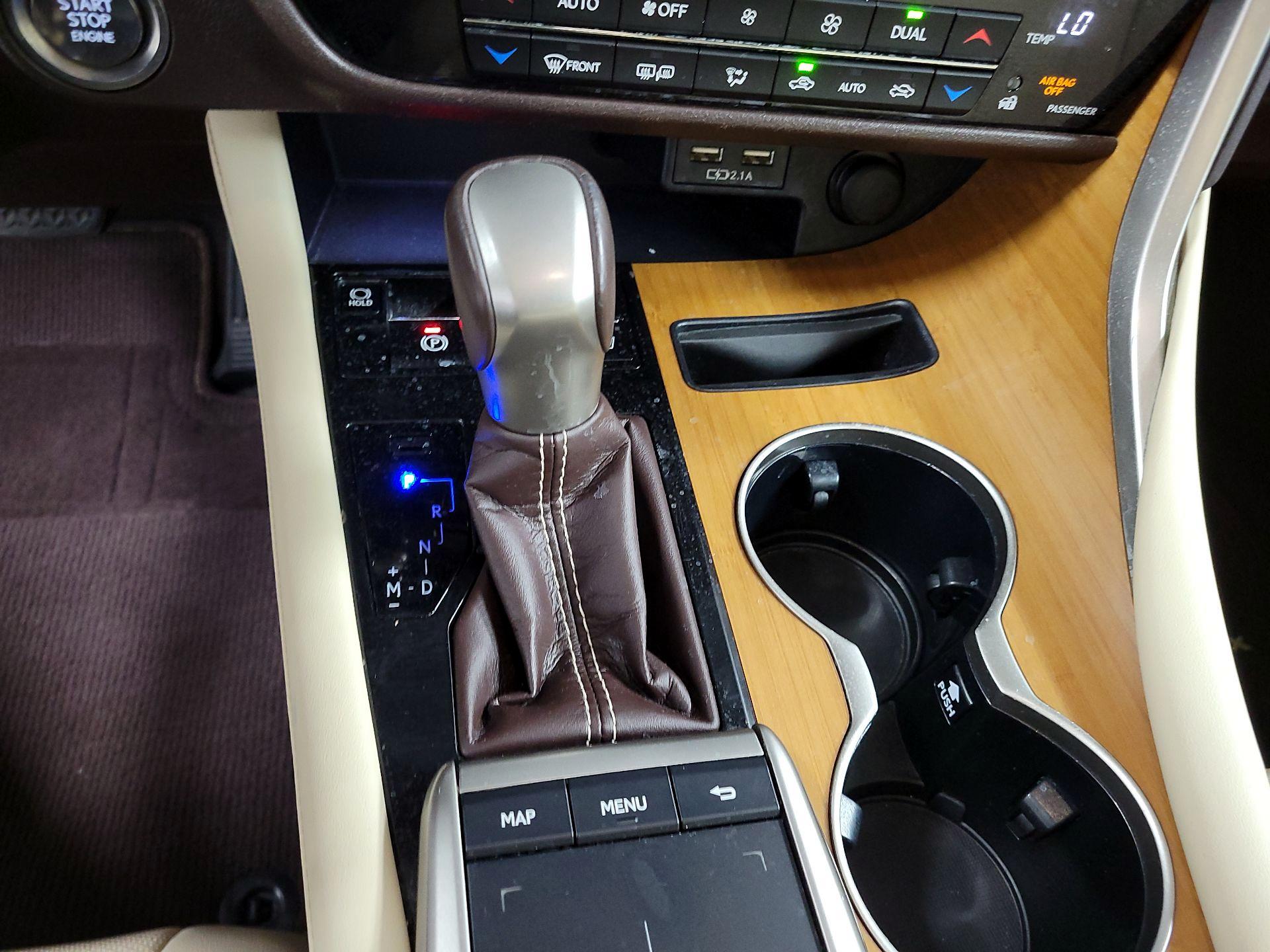 Thumbnail: 2020 Lexus RX - 16