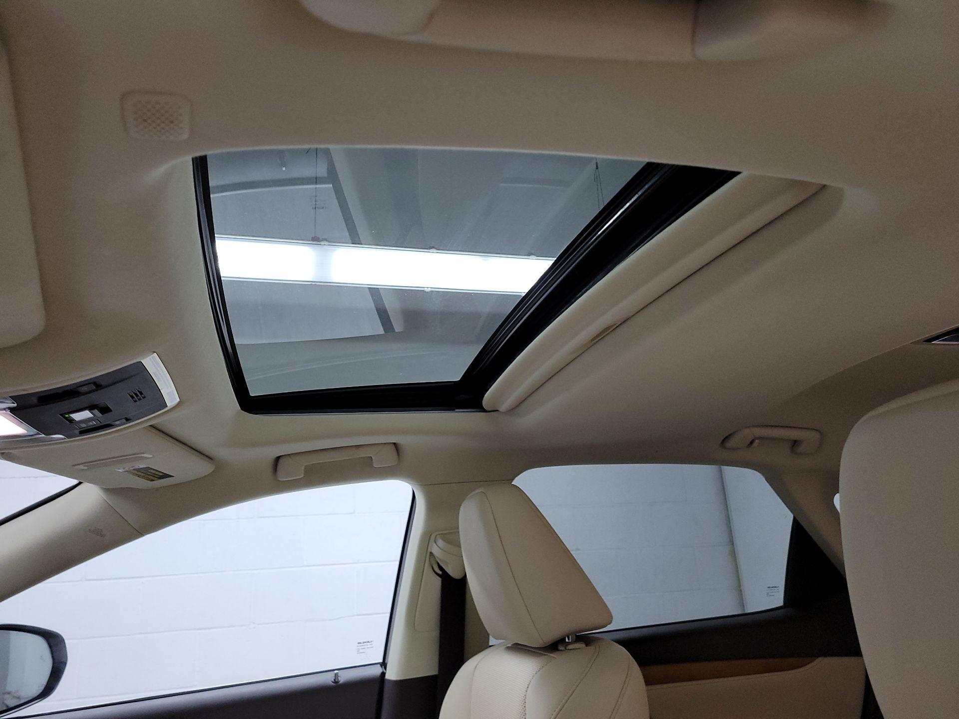 Thumbnail: 2020 Lexus RX - 18