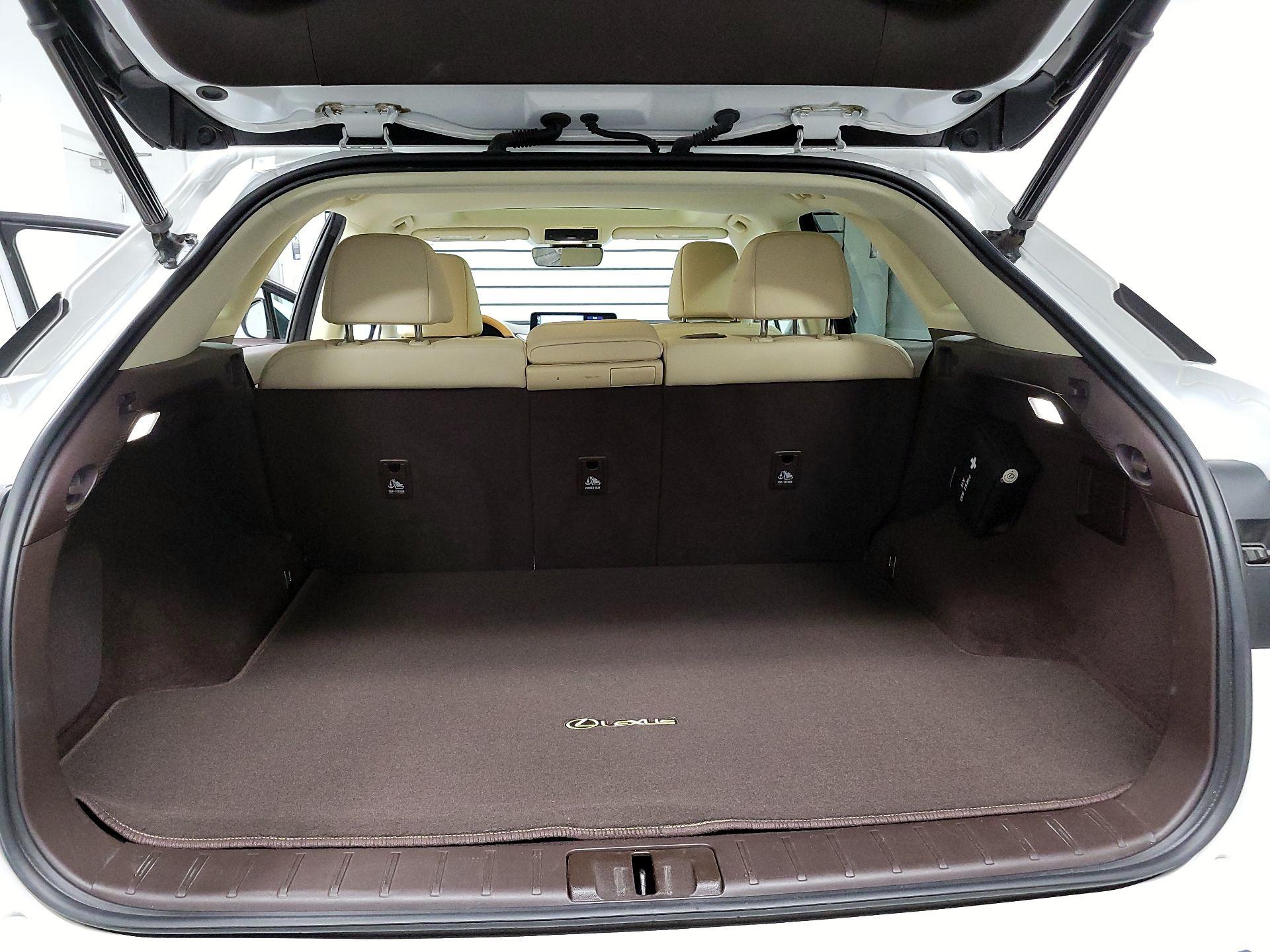 Thumbnail: 2020 Lexus RX - 20