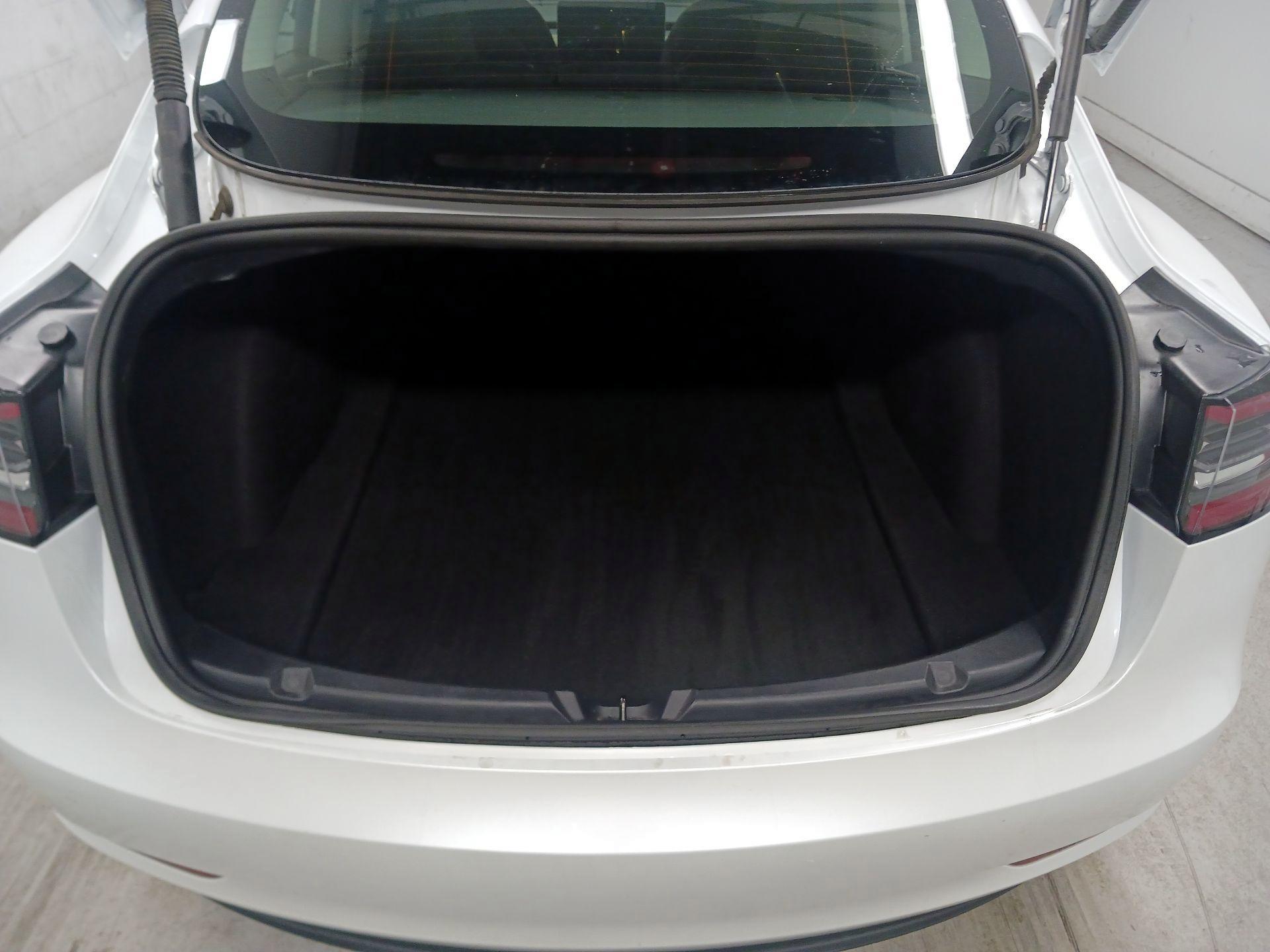 Thumbnail: 2023 Tesla Model 3 - 16