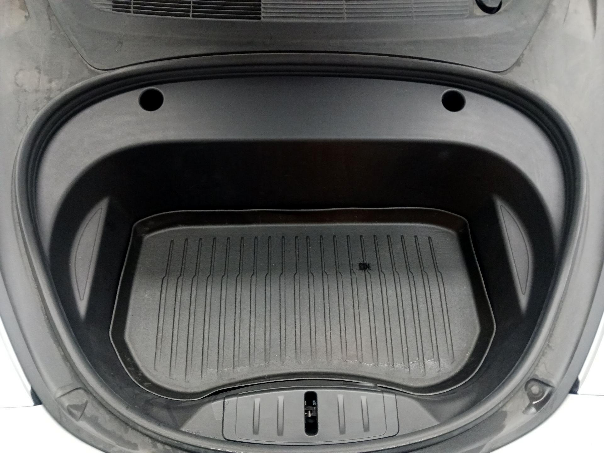 Thumbnail: 2023 Tesla Model 3 - 17