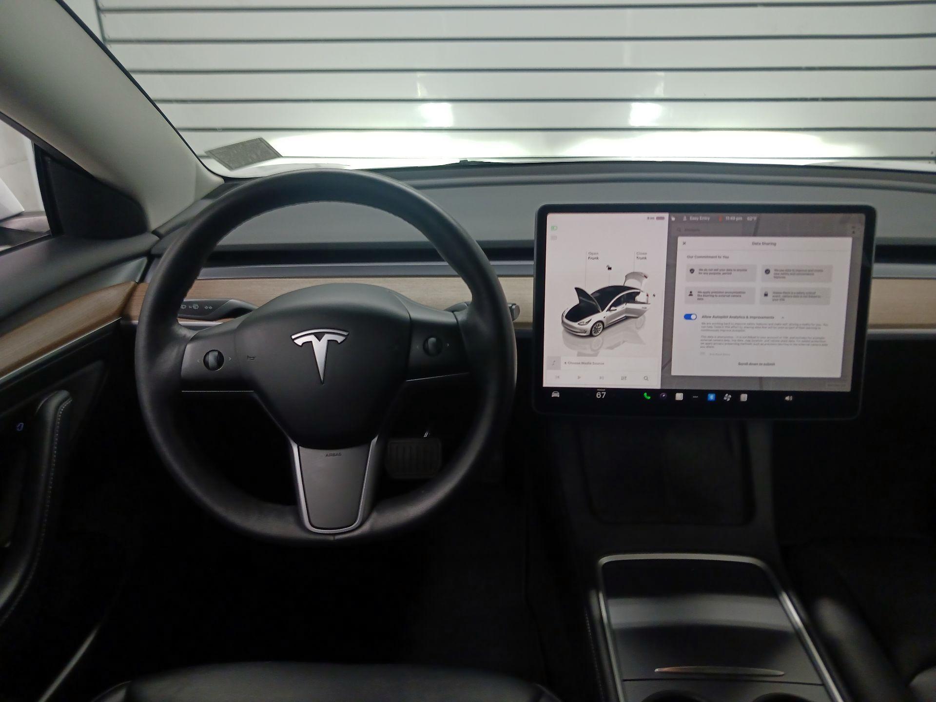 Thumbnail: 2023 Tesla Model 3 - 8