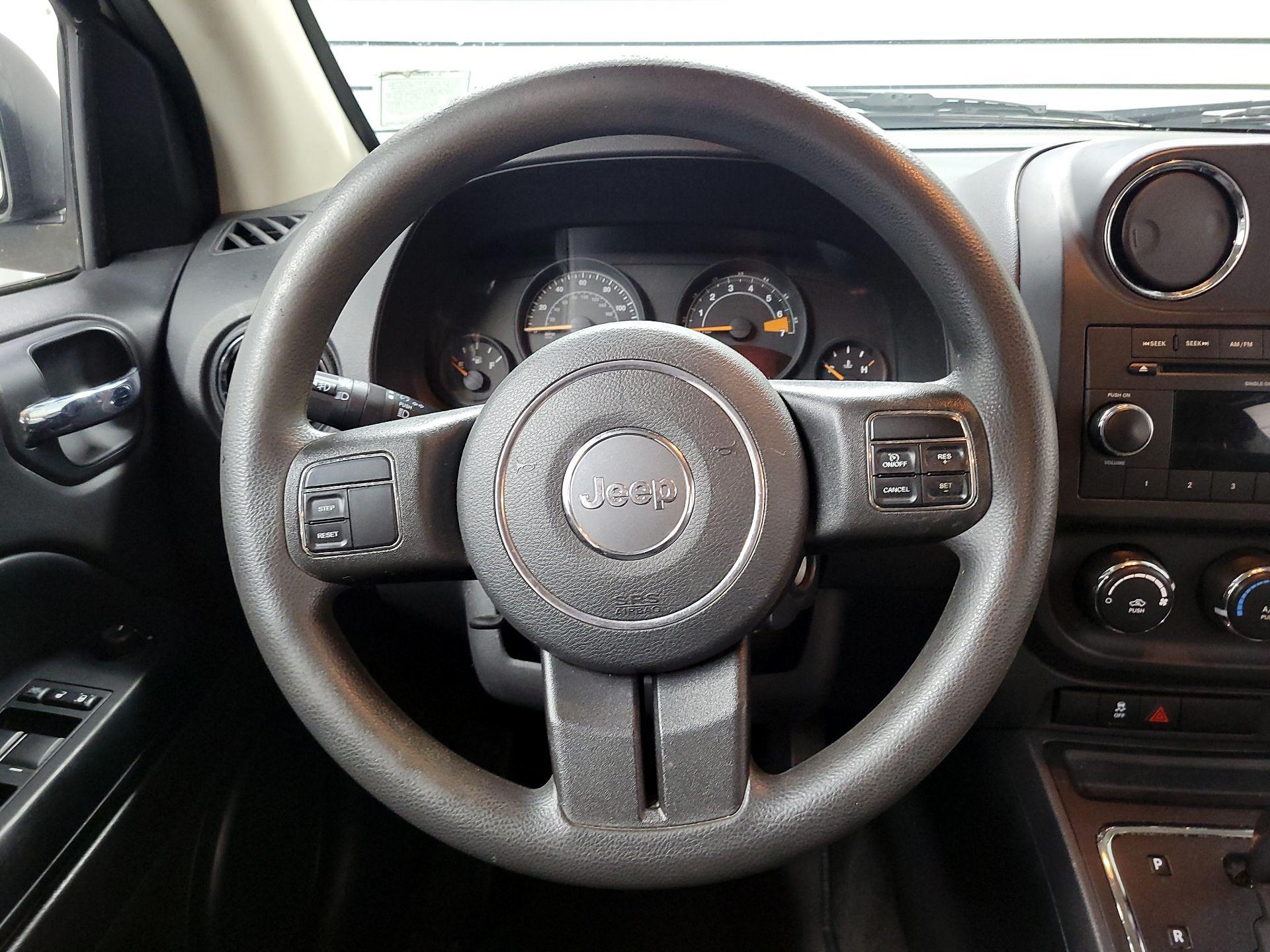 Thumbnail: 2014 Jeep Compass - 10