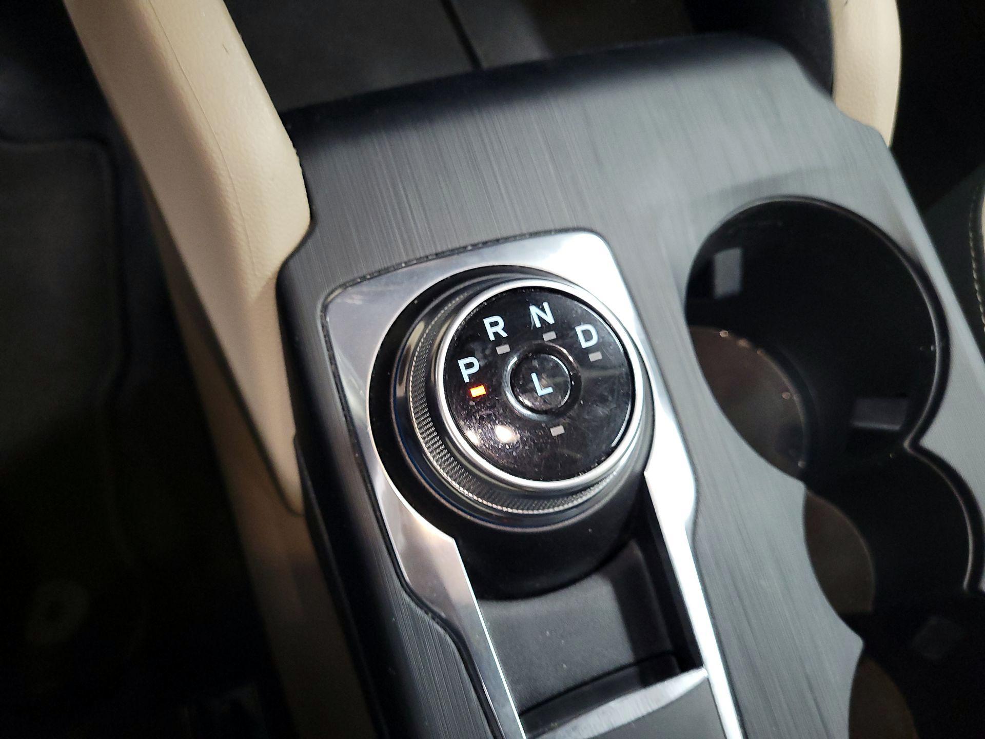 Thumbnail: 2022 Ford Escape - 13