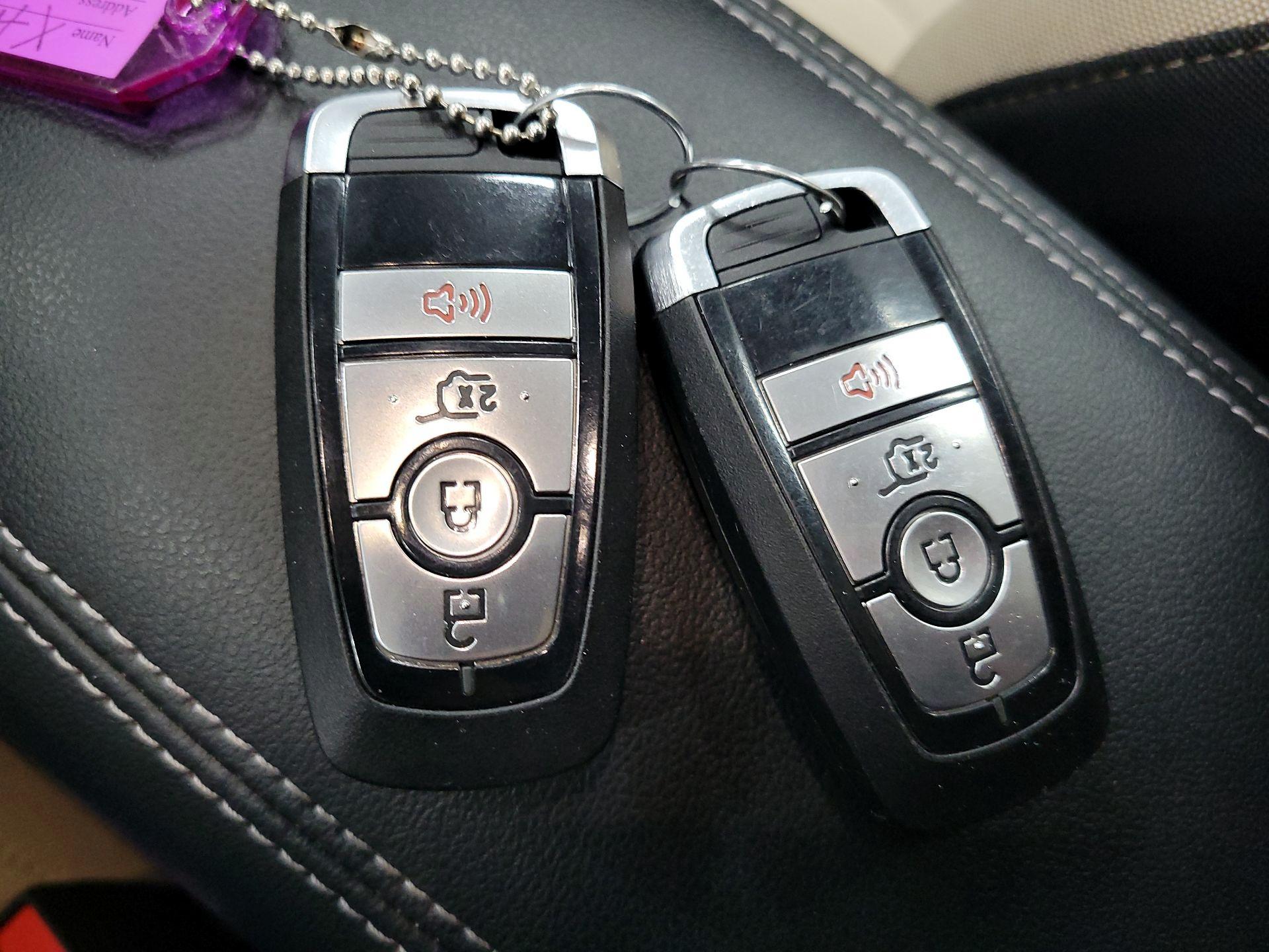 Thumbnail: 2022 Ford Escape - 16