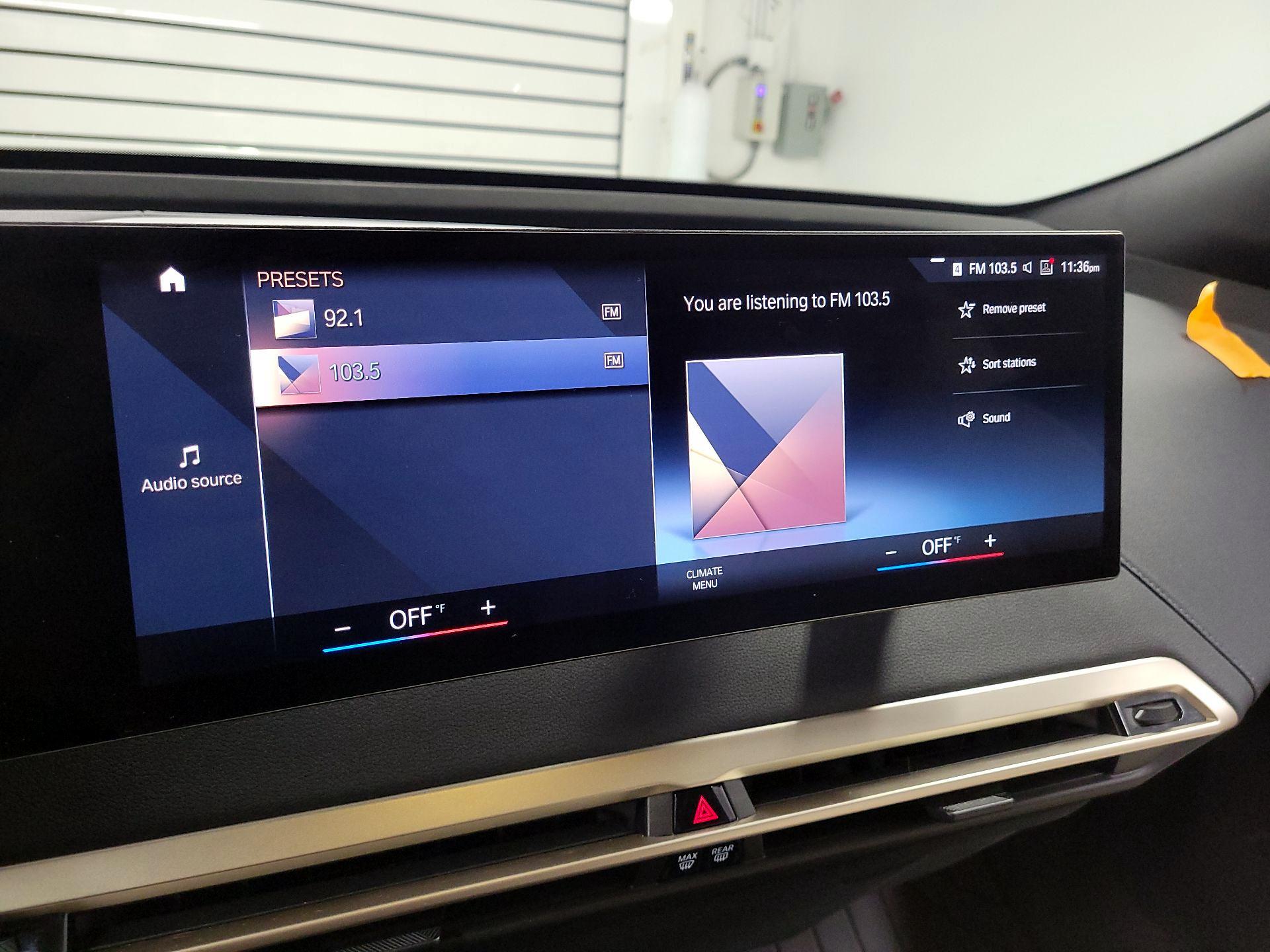 Thumbnail: 2023 BMW iX - 14