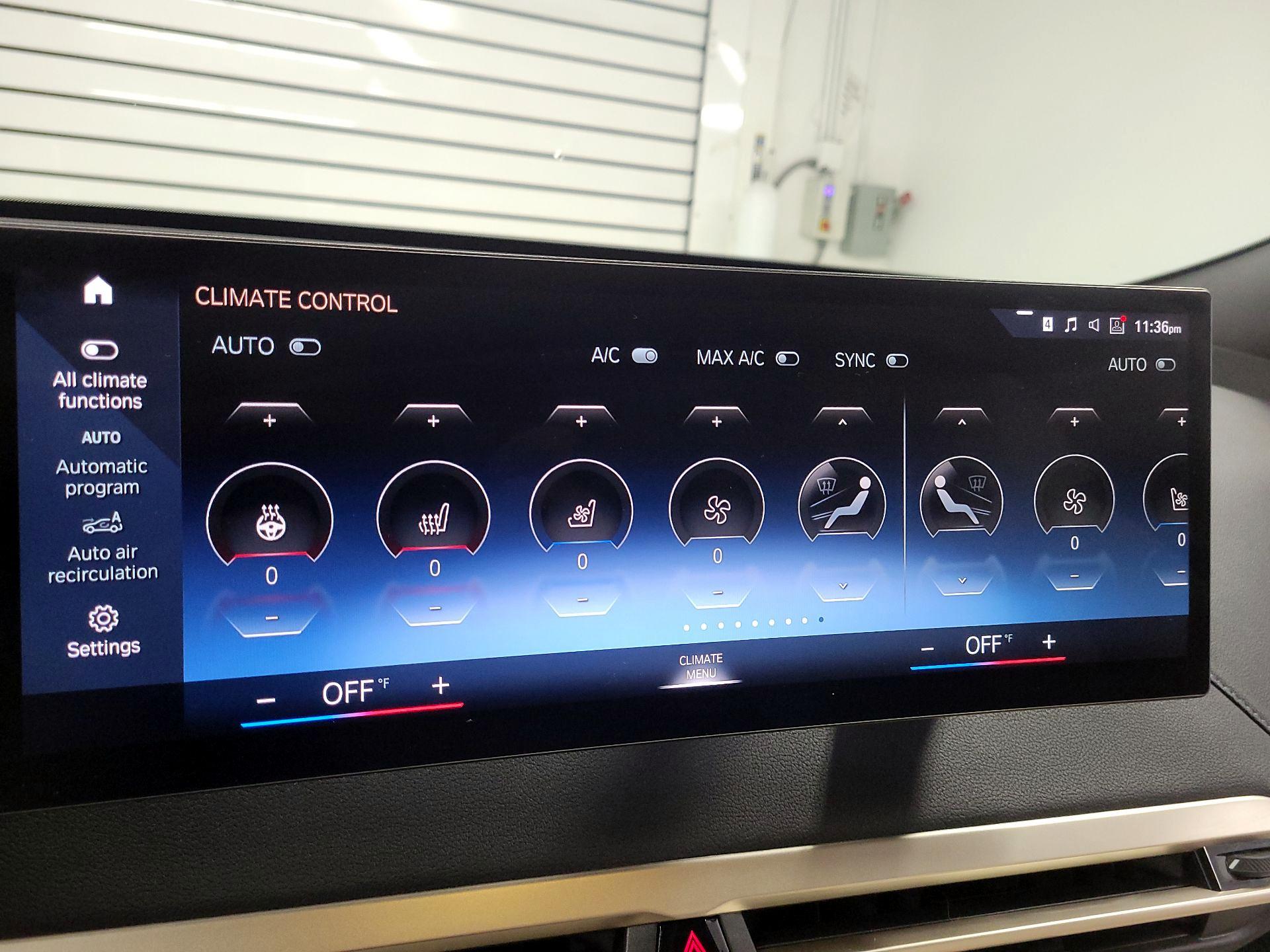 Thumbnail: 2023 BMW iX - 15