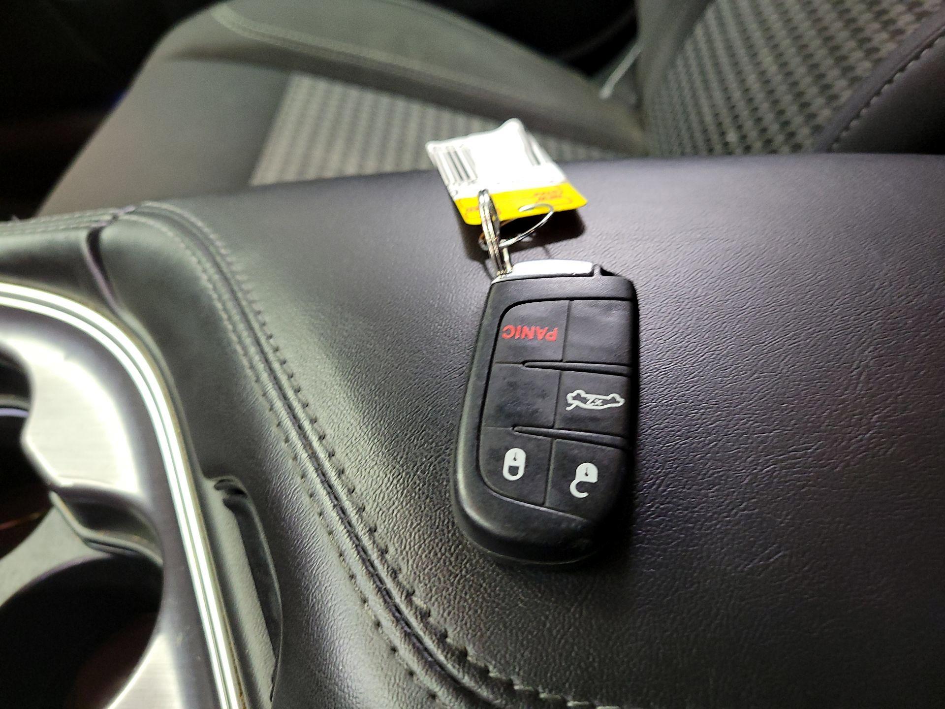 Thumbnail: 2018 Dodge Challenger - 19