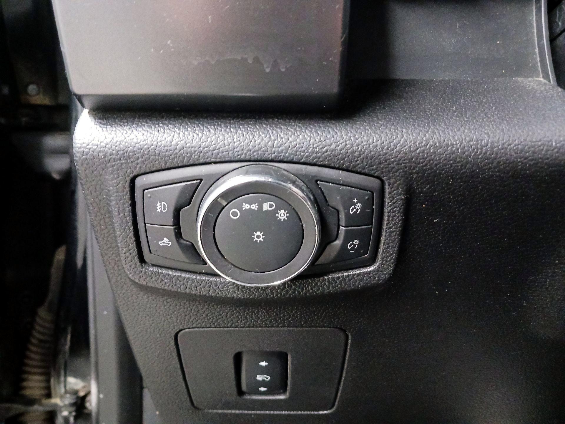 Thumbnail: 2016 Ford F-150 - 13