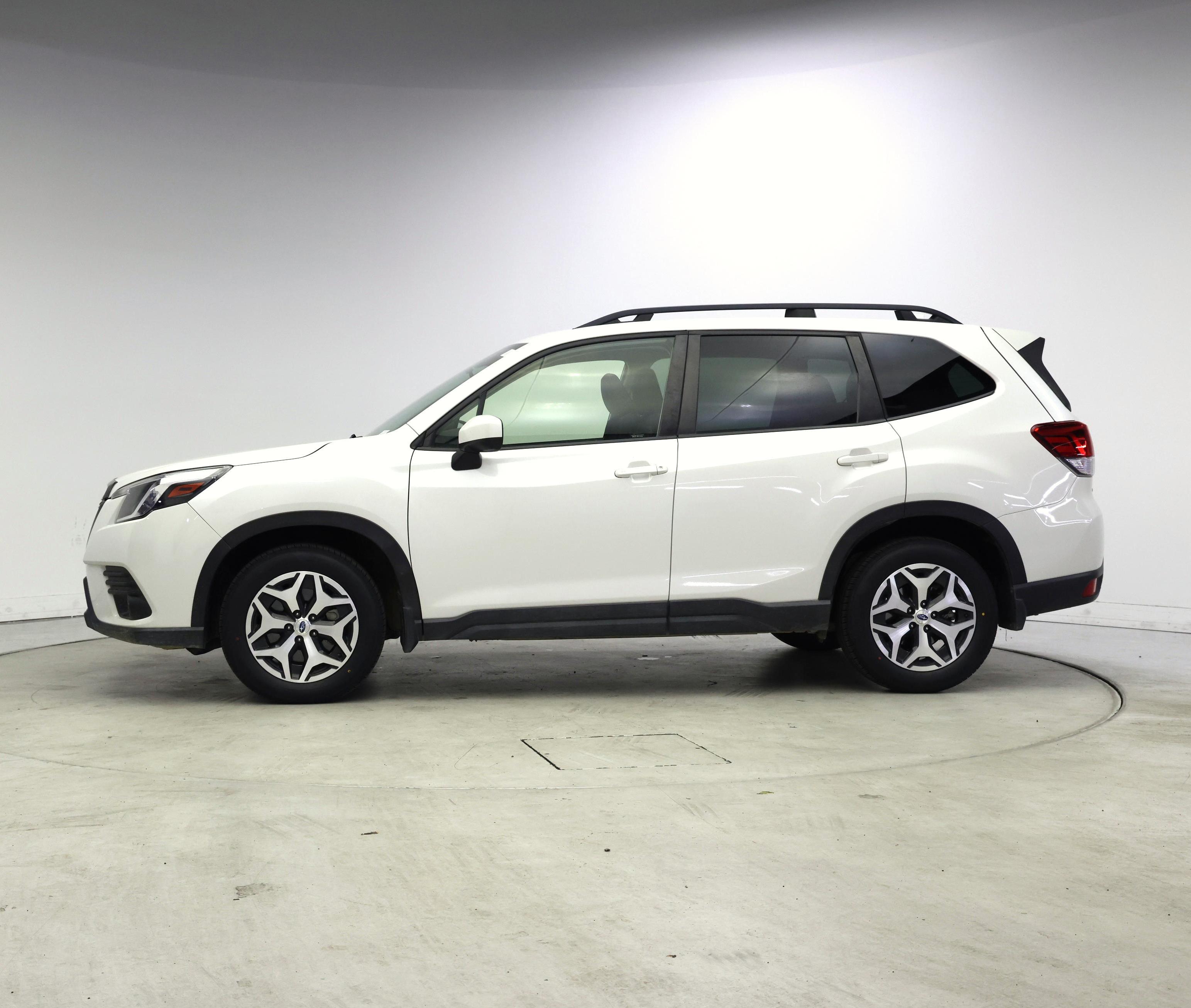 Thumbnail: 2023 Subaru Forester - 3