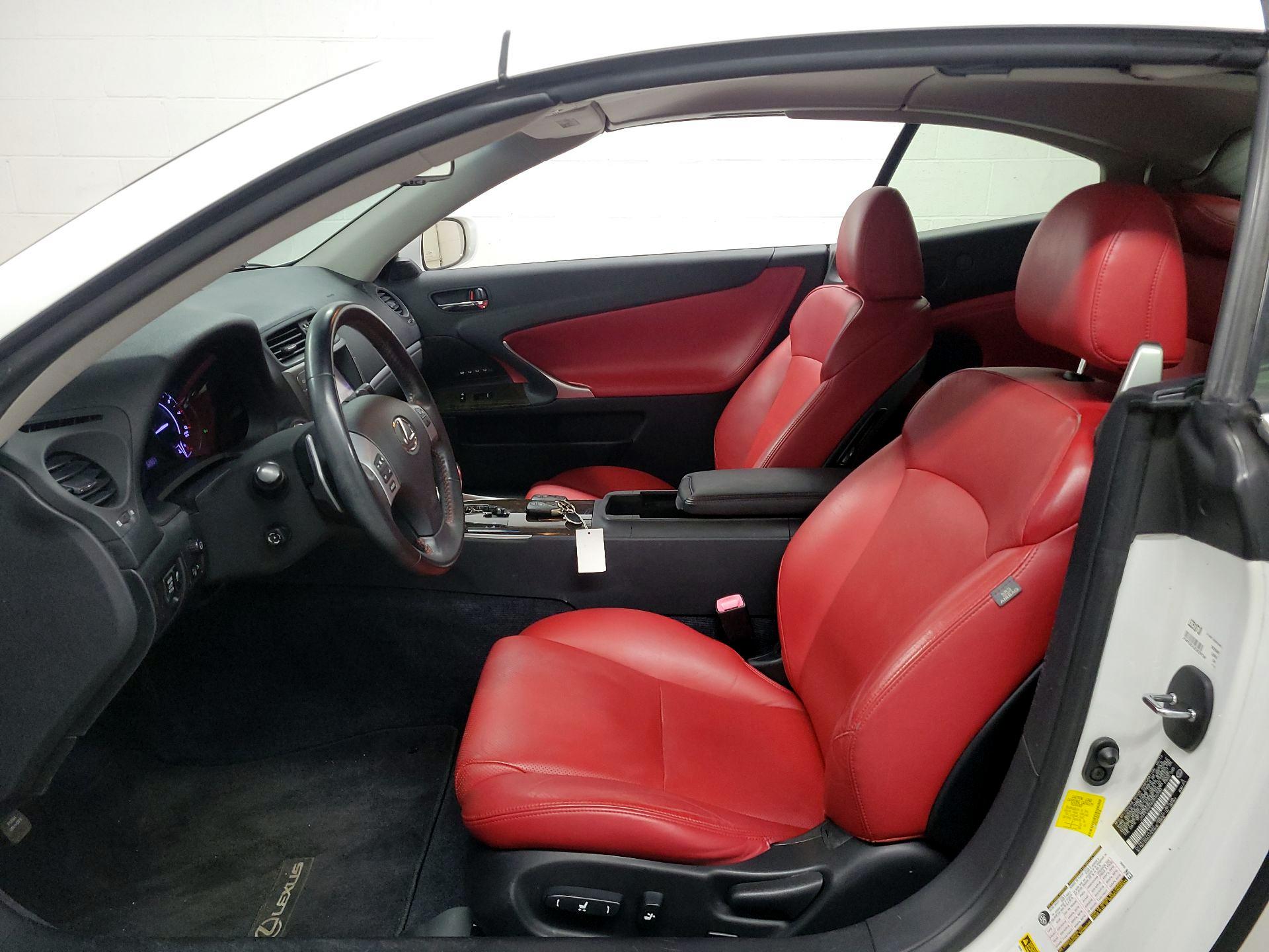 Thumbnail: 2014 Lexus IS - 11