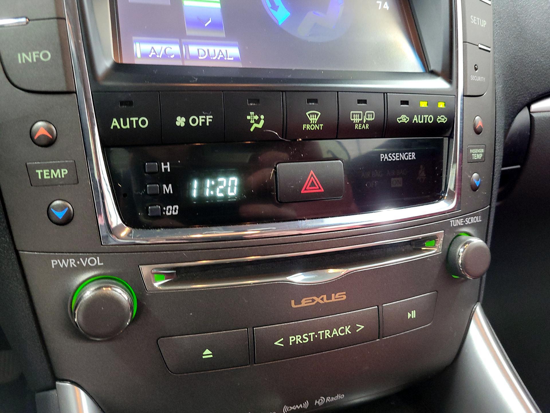 Thumbnail: 2014 Lexus IS - 14