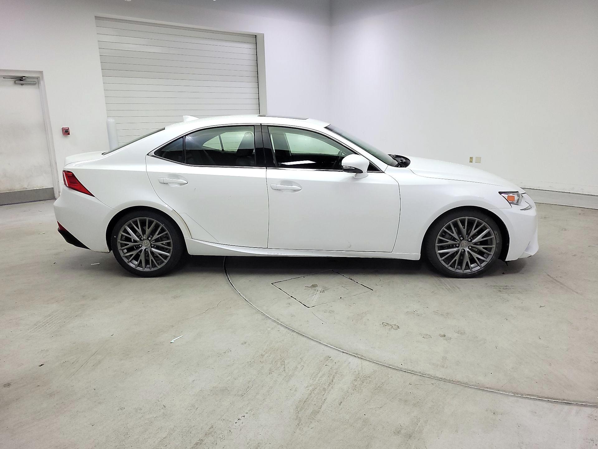 Thumbnail: 2014 Lexus IS - 4