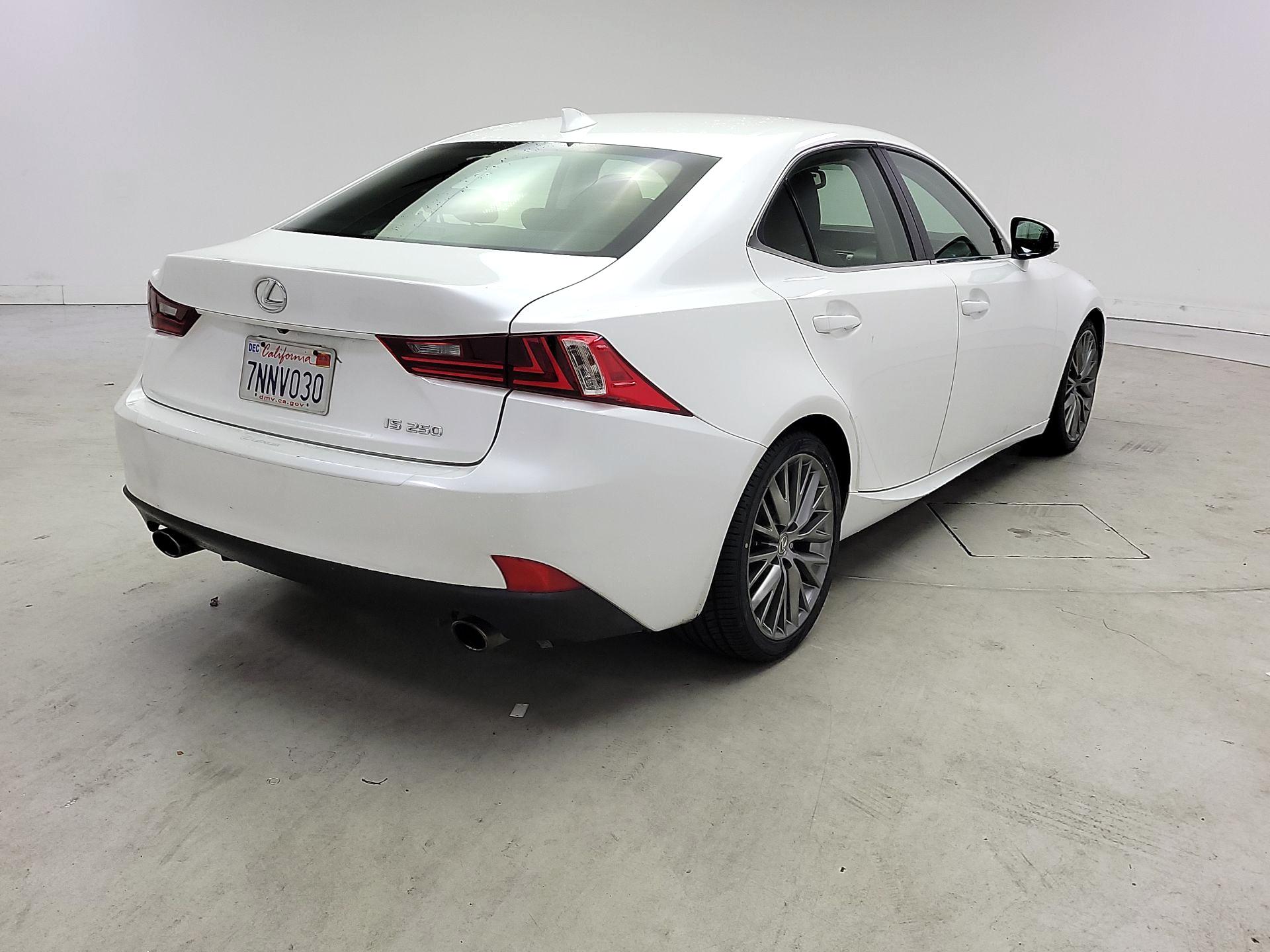 Thumbnail: 2014 Lexus IS - 5