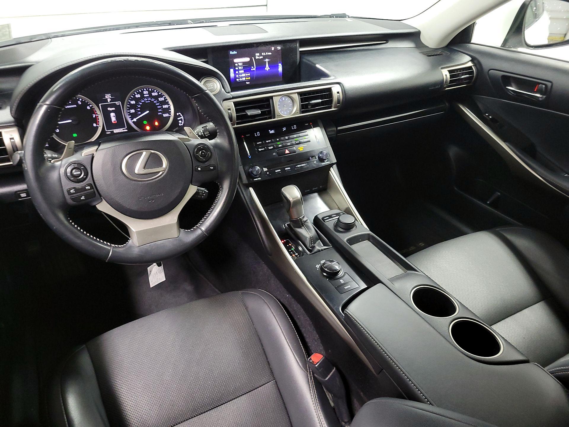 Thumbnail: 2014 Lexus IS - 8