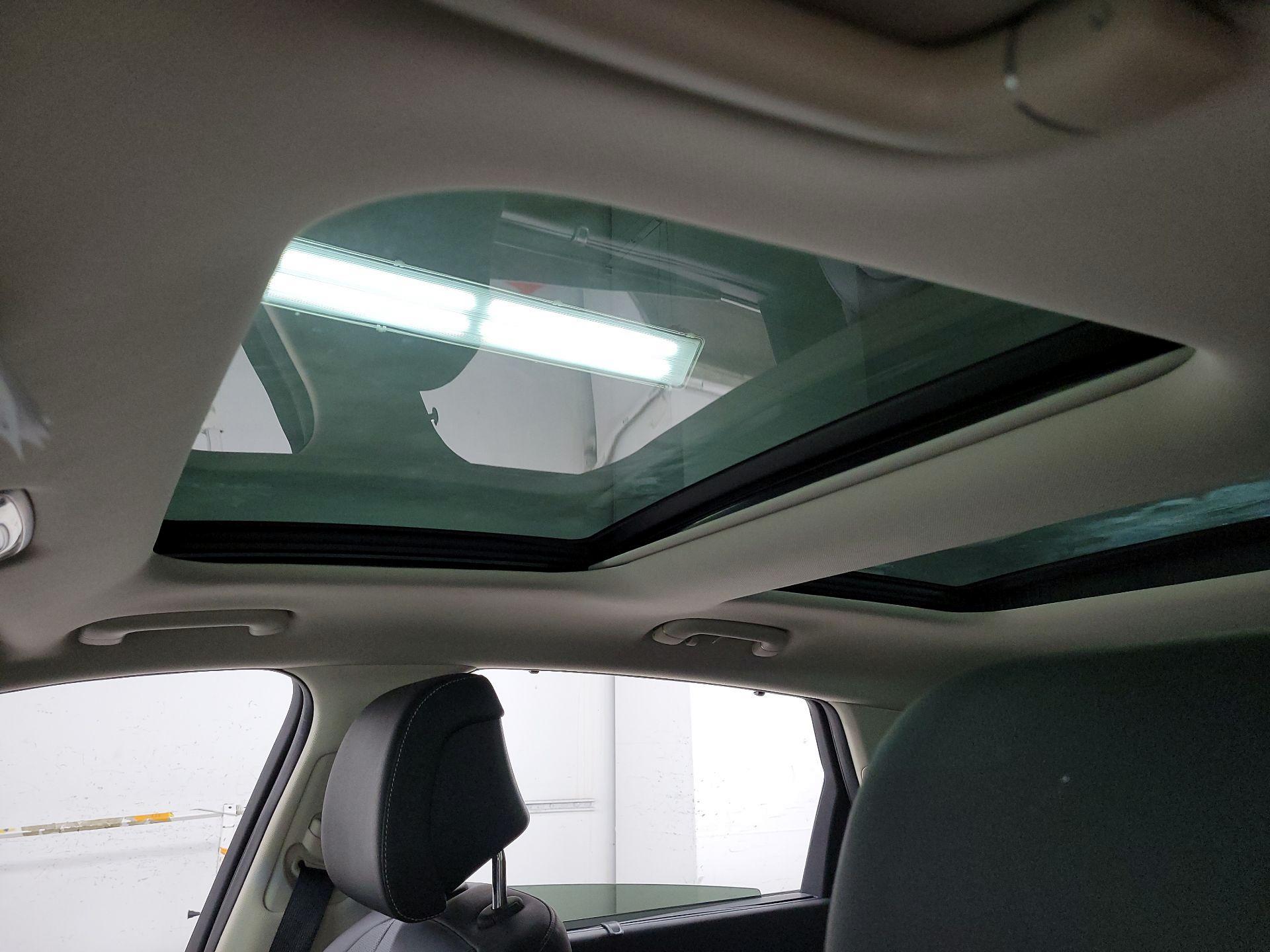 Thumbnail: 2021 Genesis GV80 - 20