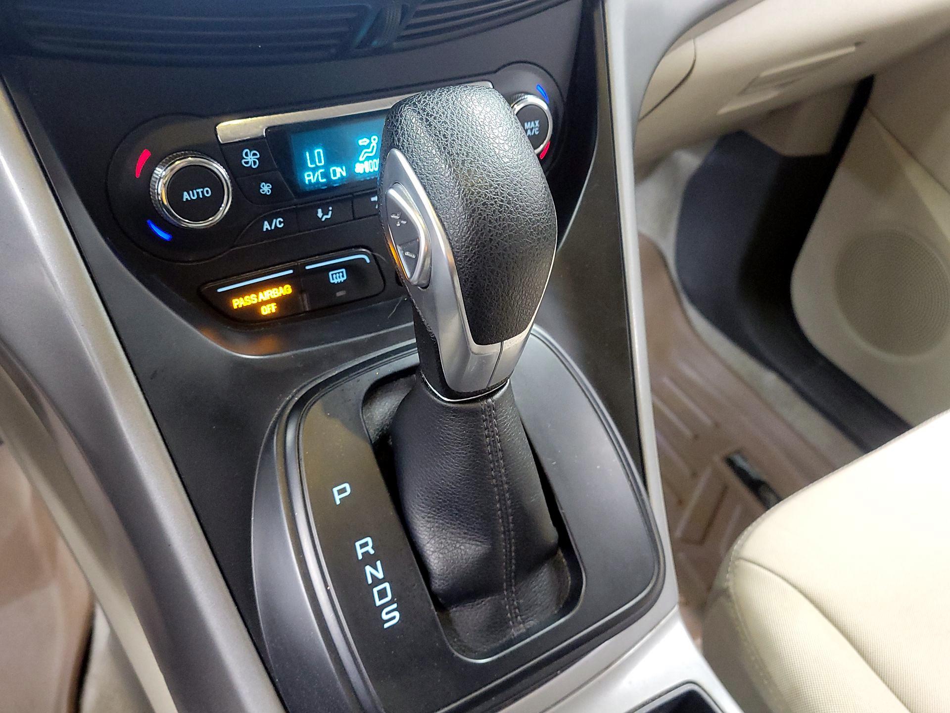 Thumbnail: 2016 Ford Escape - 13