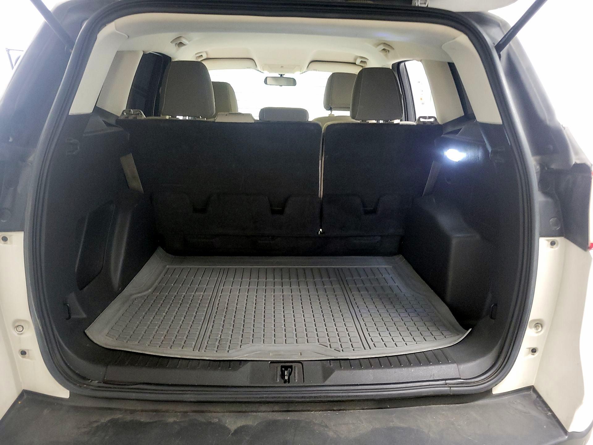 Thumbnail: 2016 Ford Escape - 15