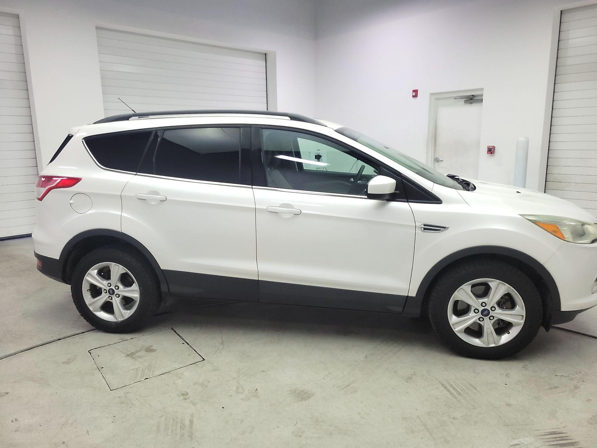 Thumbnail: 2016 Ford Escape - 4