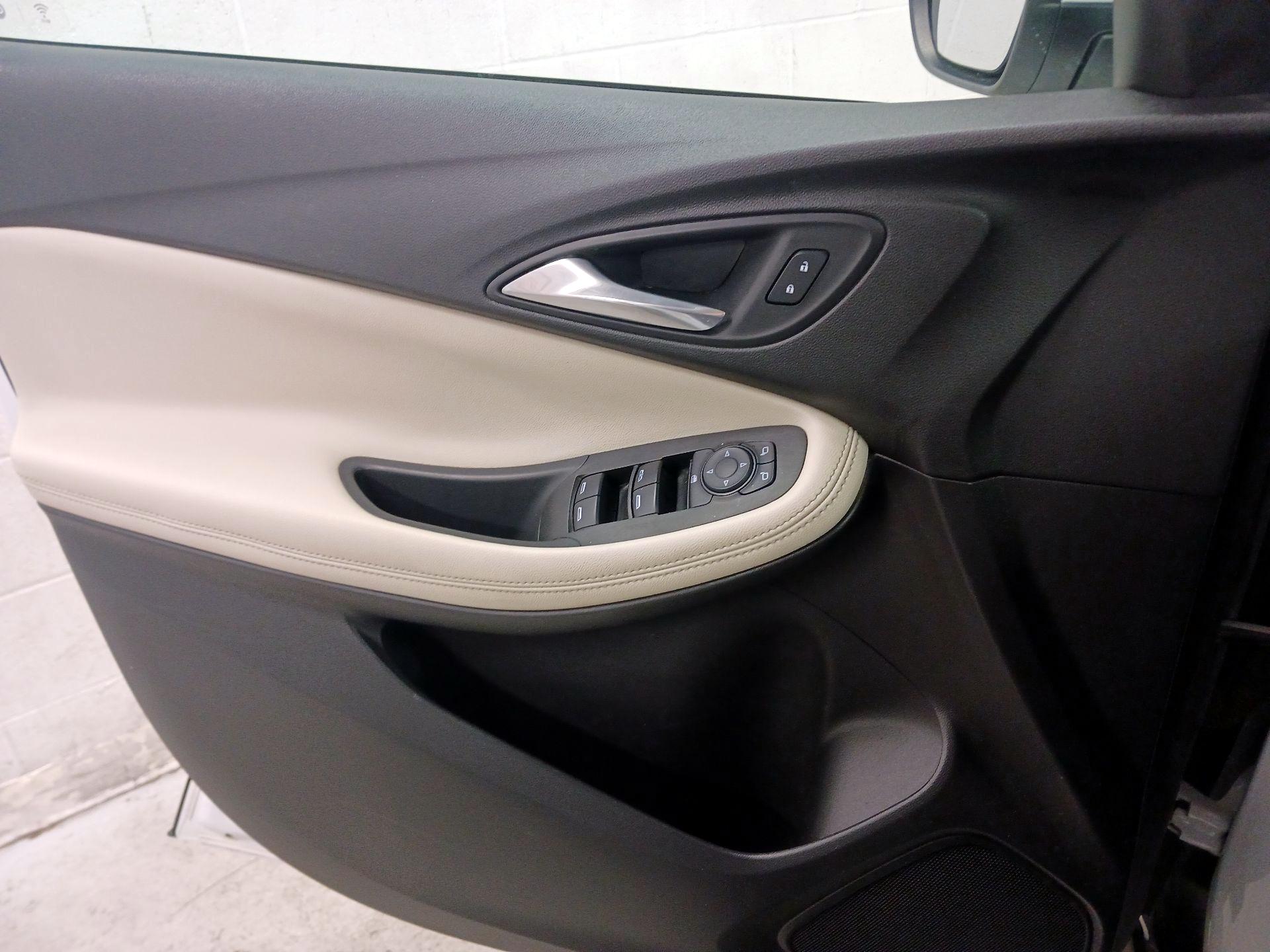 Thumbnail: 2020 Buick Encore GX - 12