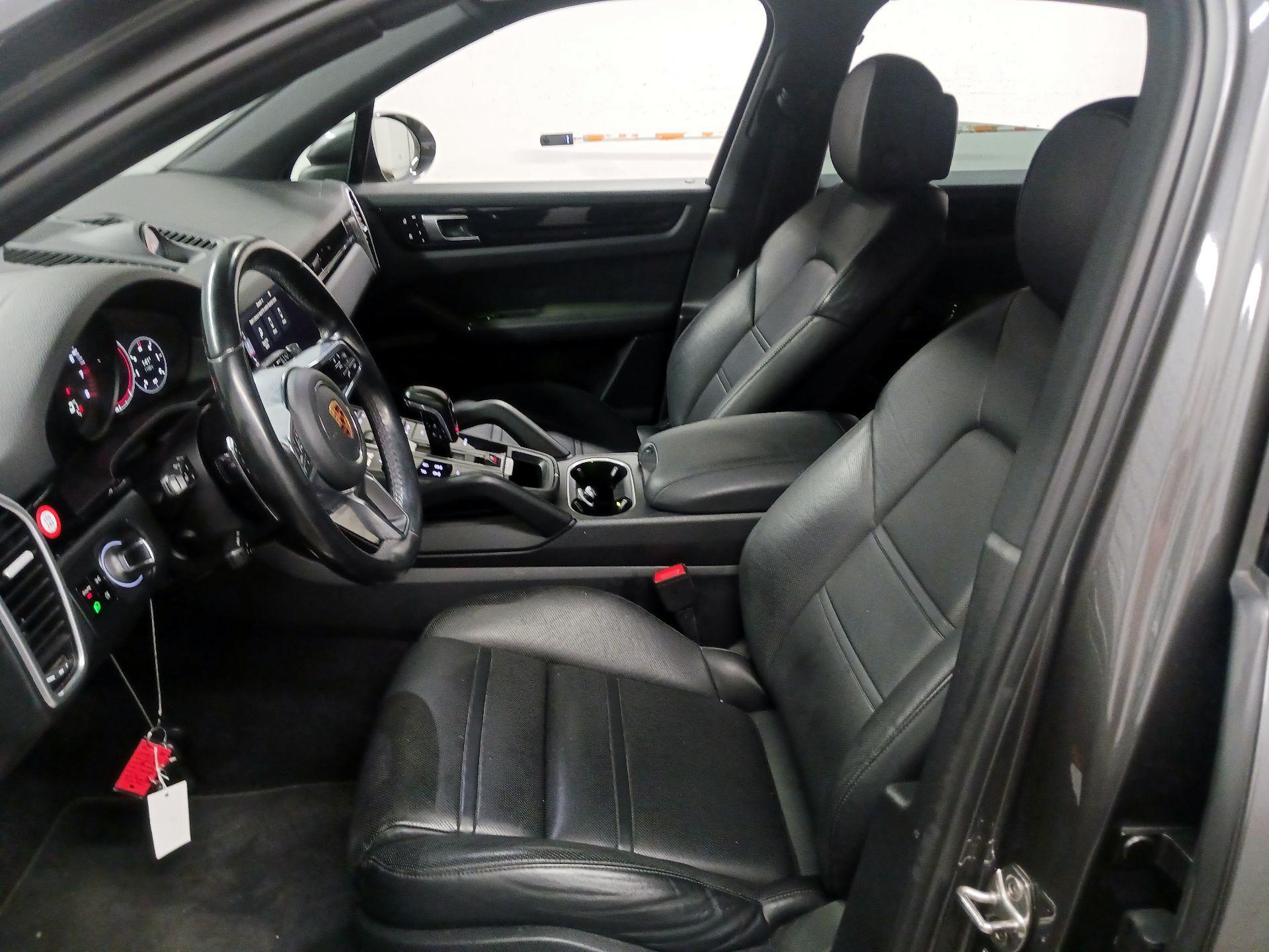 Thumbnail: 2019 Porsche Cayenne - 11