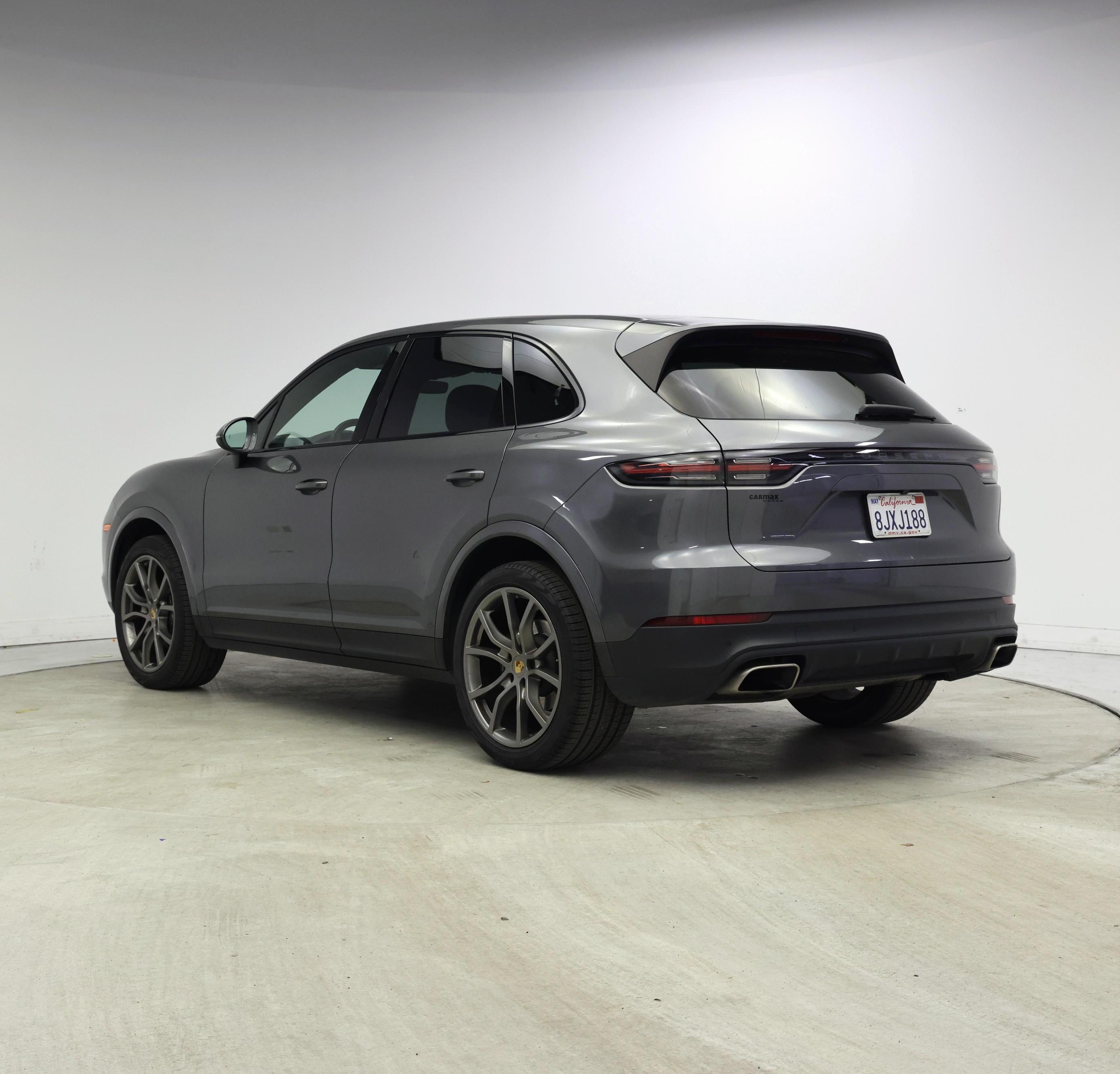 Thumbnail: 2019 Porsche Cayenne - 2