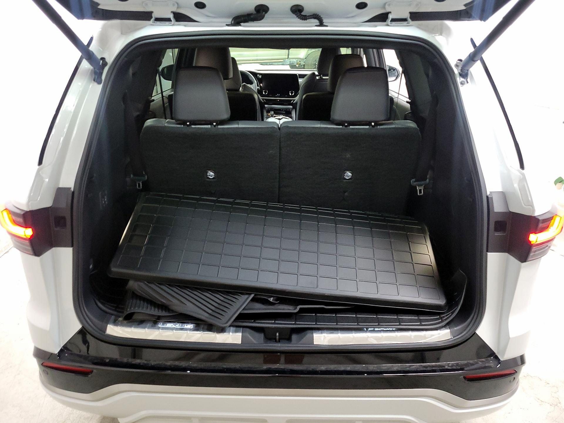 Thumbnail: 2026 Lexus TX - 18