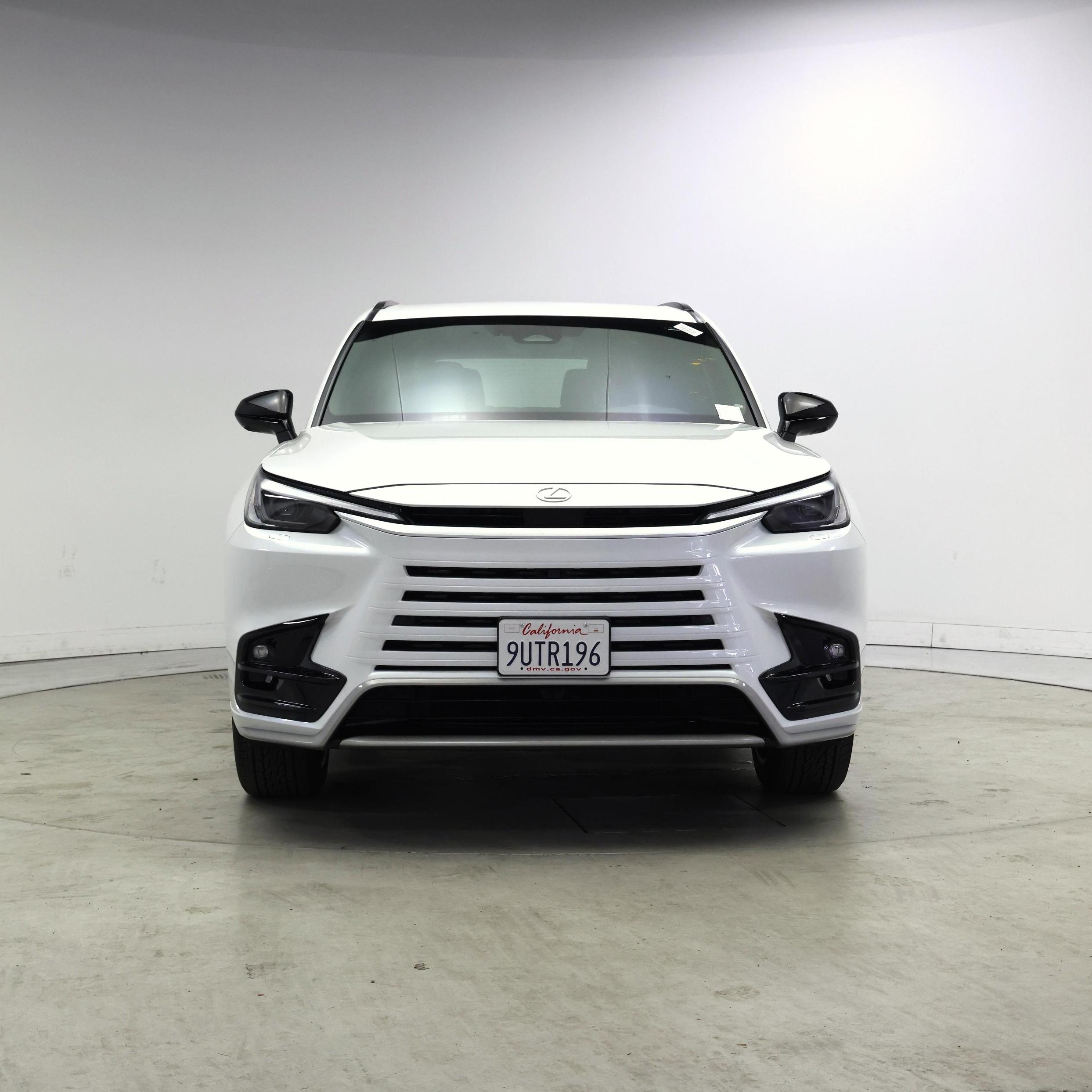 Thumbnail: 2026 Lexus TX - 5