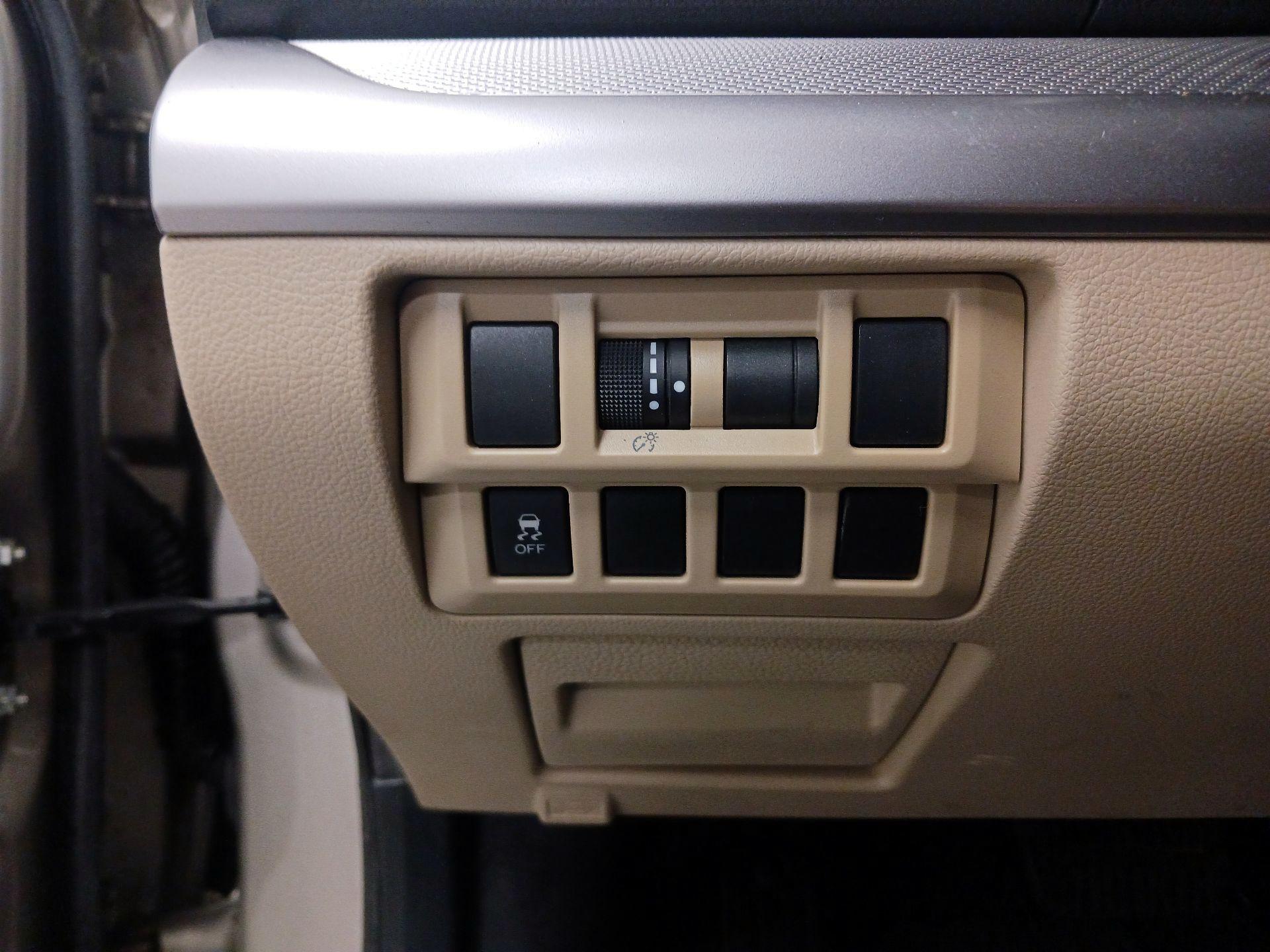 Thumbnail: 2016 Subaru Outback - 13