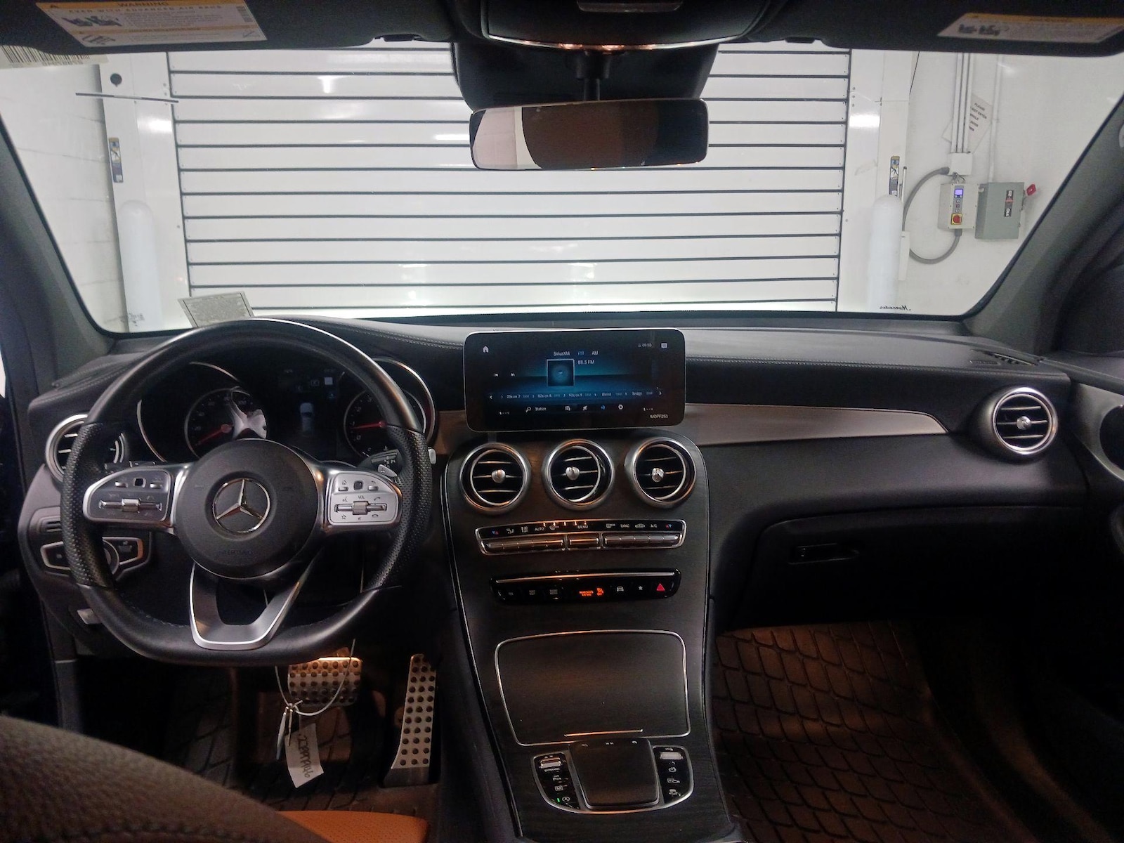 2022 Mercedes-Benz GLC Coupe GLC300 - Photo 10