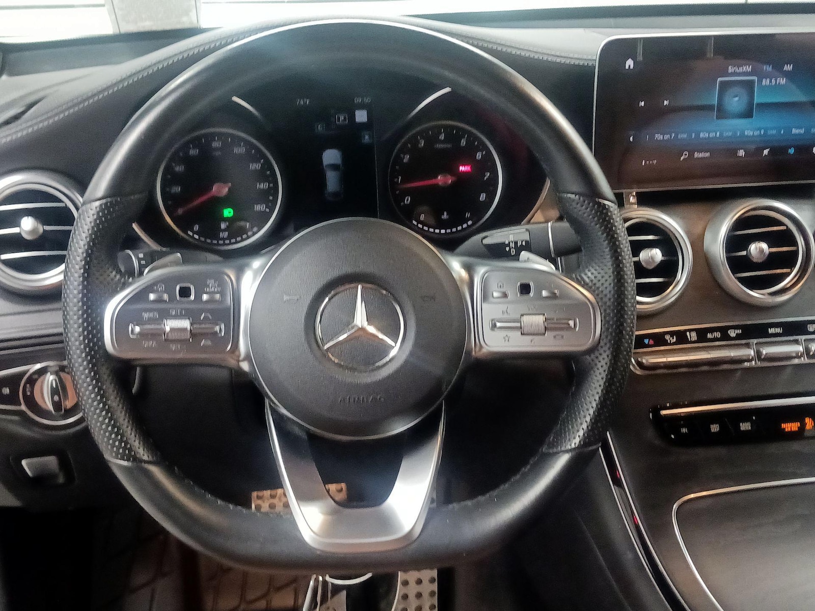 2022 Mercedes-Benz GLC Coupe GLC300 - Photo 11