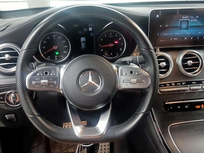 Steering Wheel & Instrument Cluster (On)